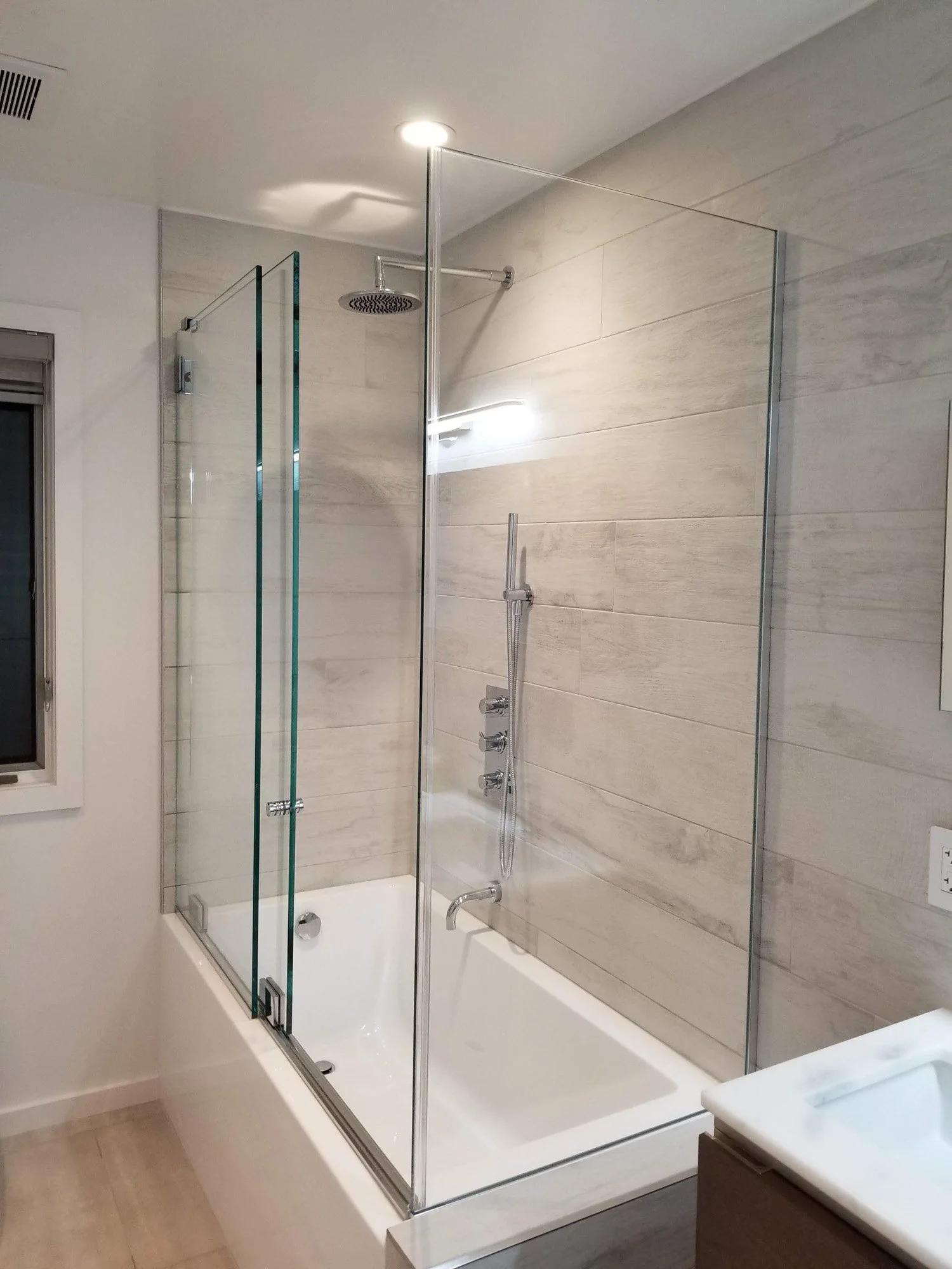 Glass Showers-26.jpg