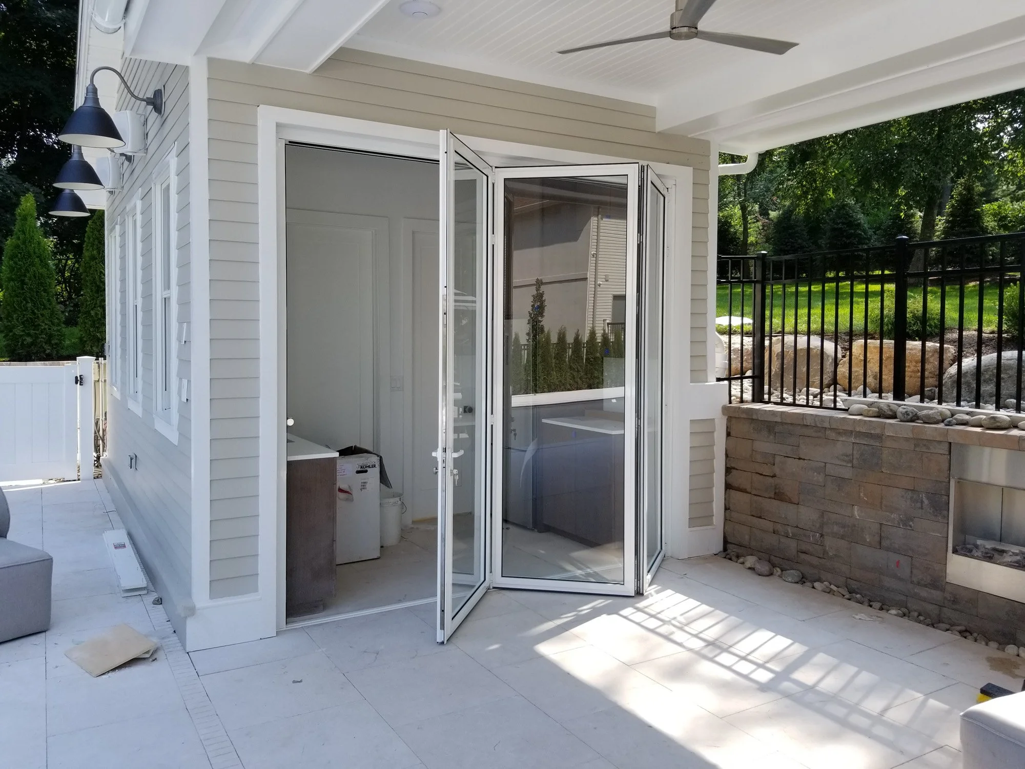 Glass Door-3.jpg