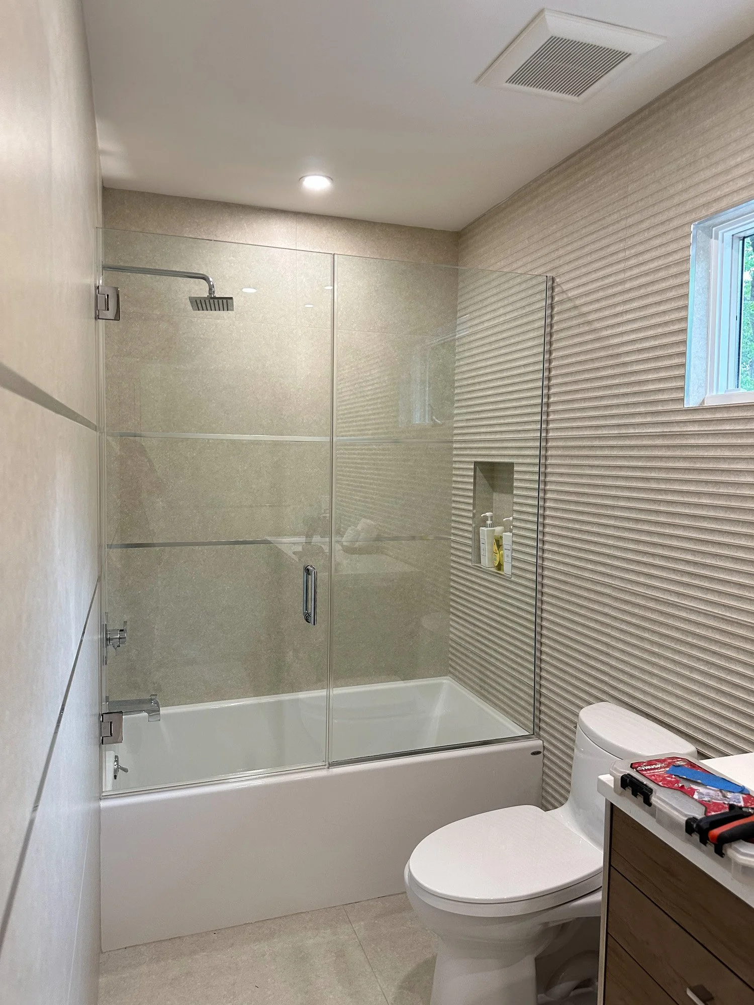 Glass Showers-140.jpg