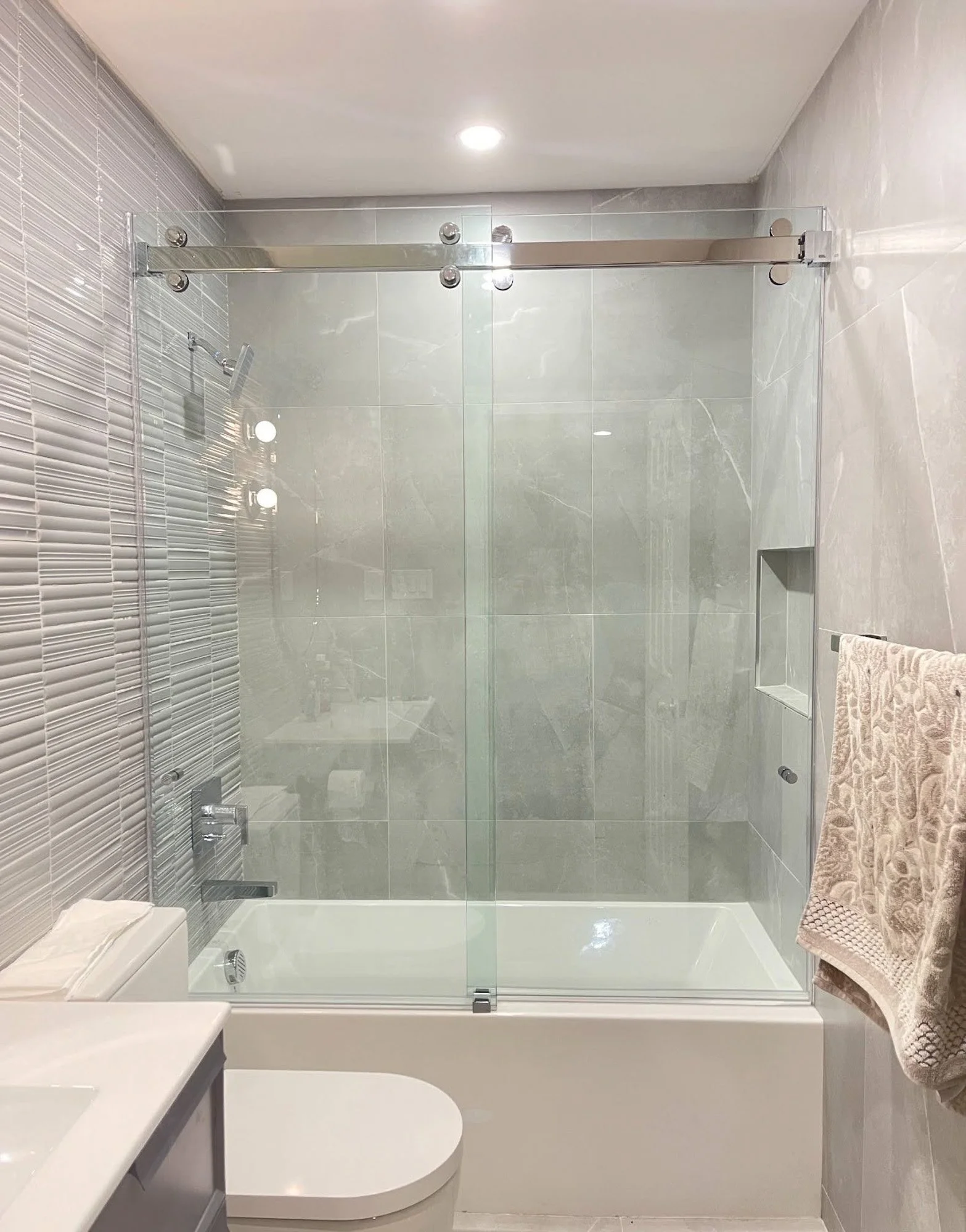 Glass Showers-166.jpg