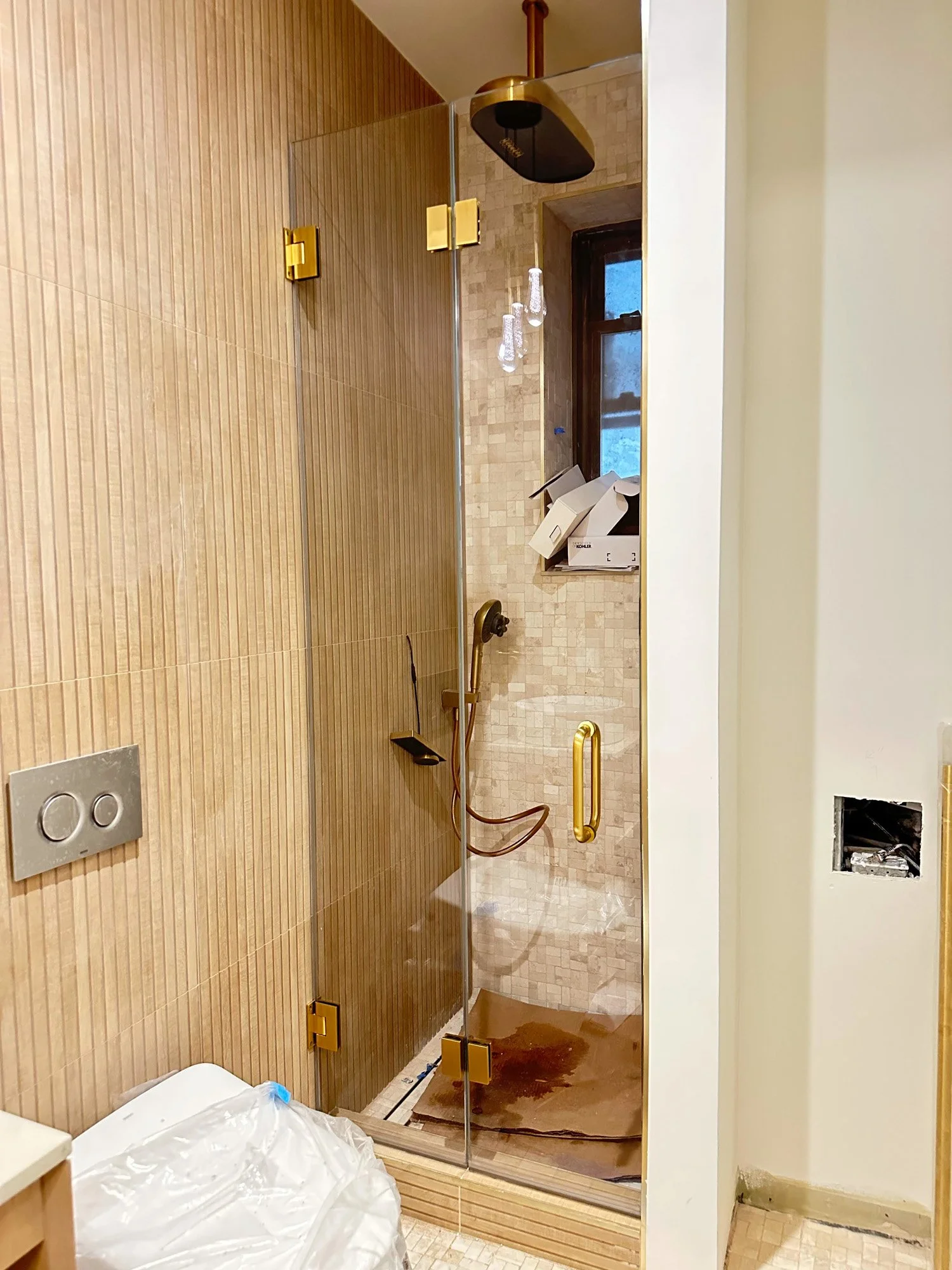 Glass Showers-132.jpg