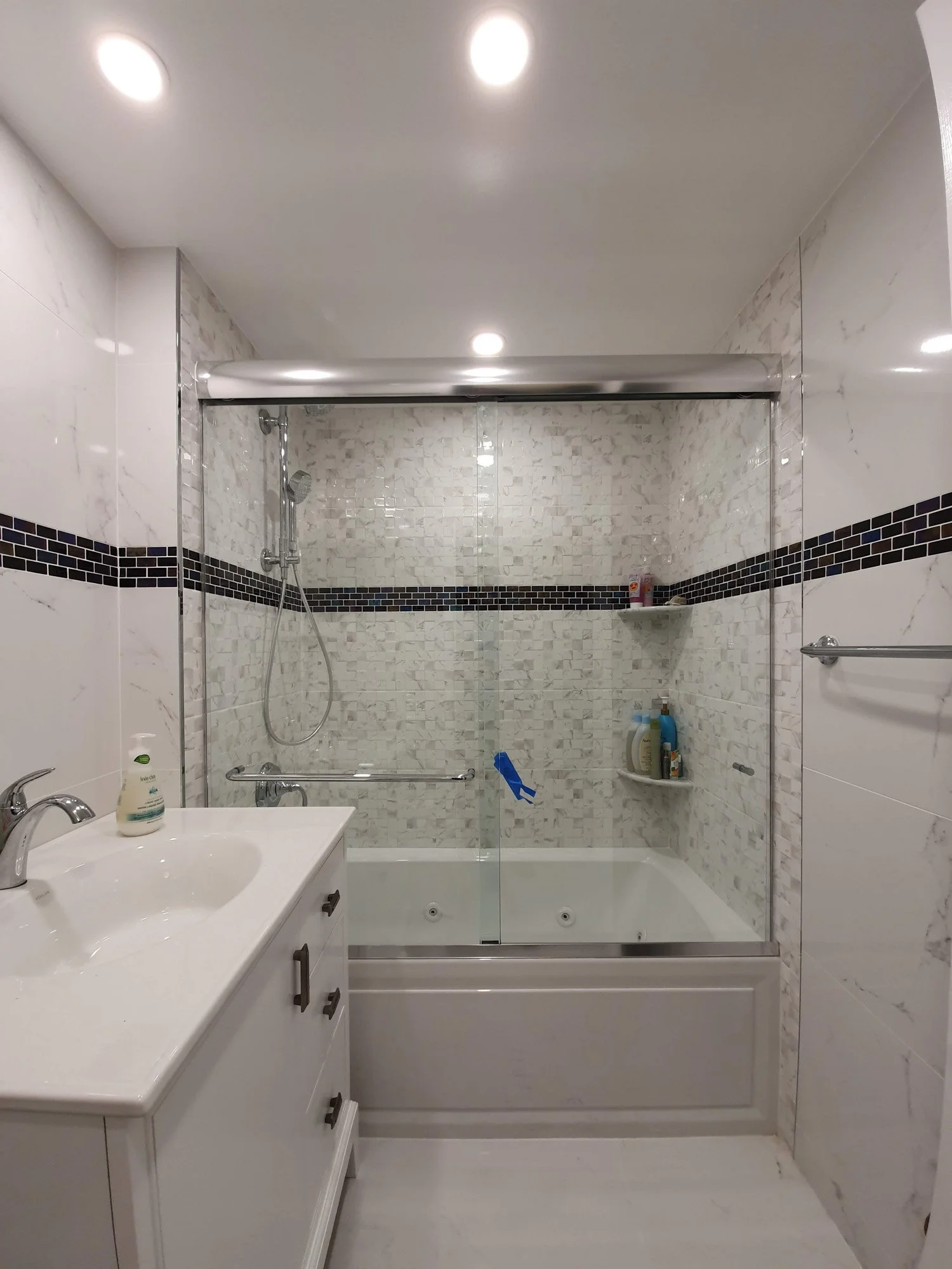 Glass Showers-52.jpg