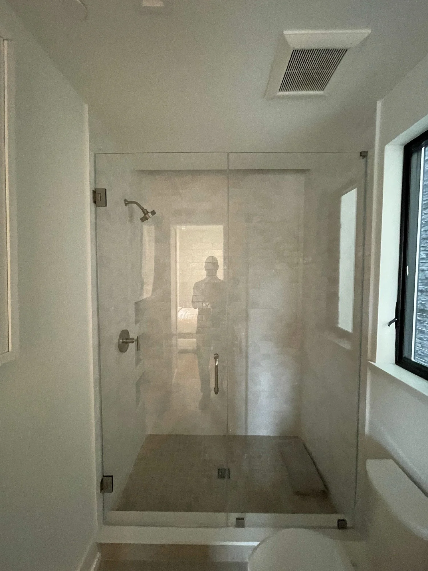 Glass Showers-86.jpg