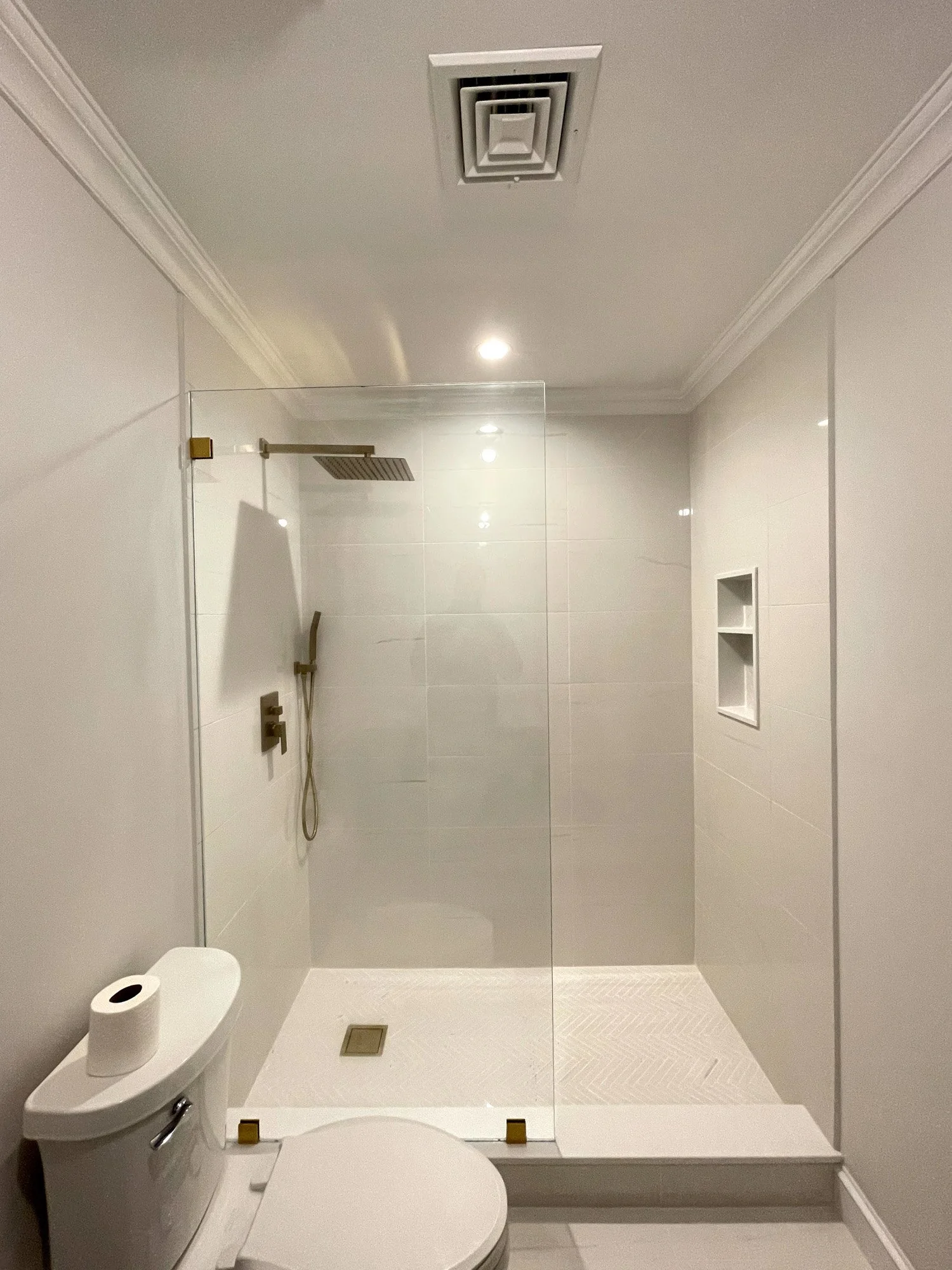 Glass Showers-68.jpg