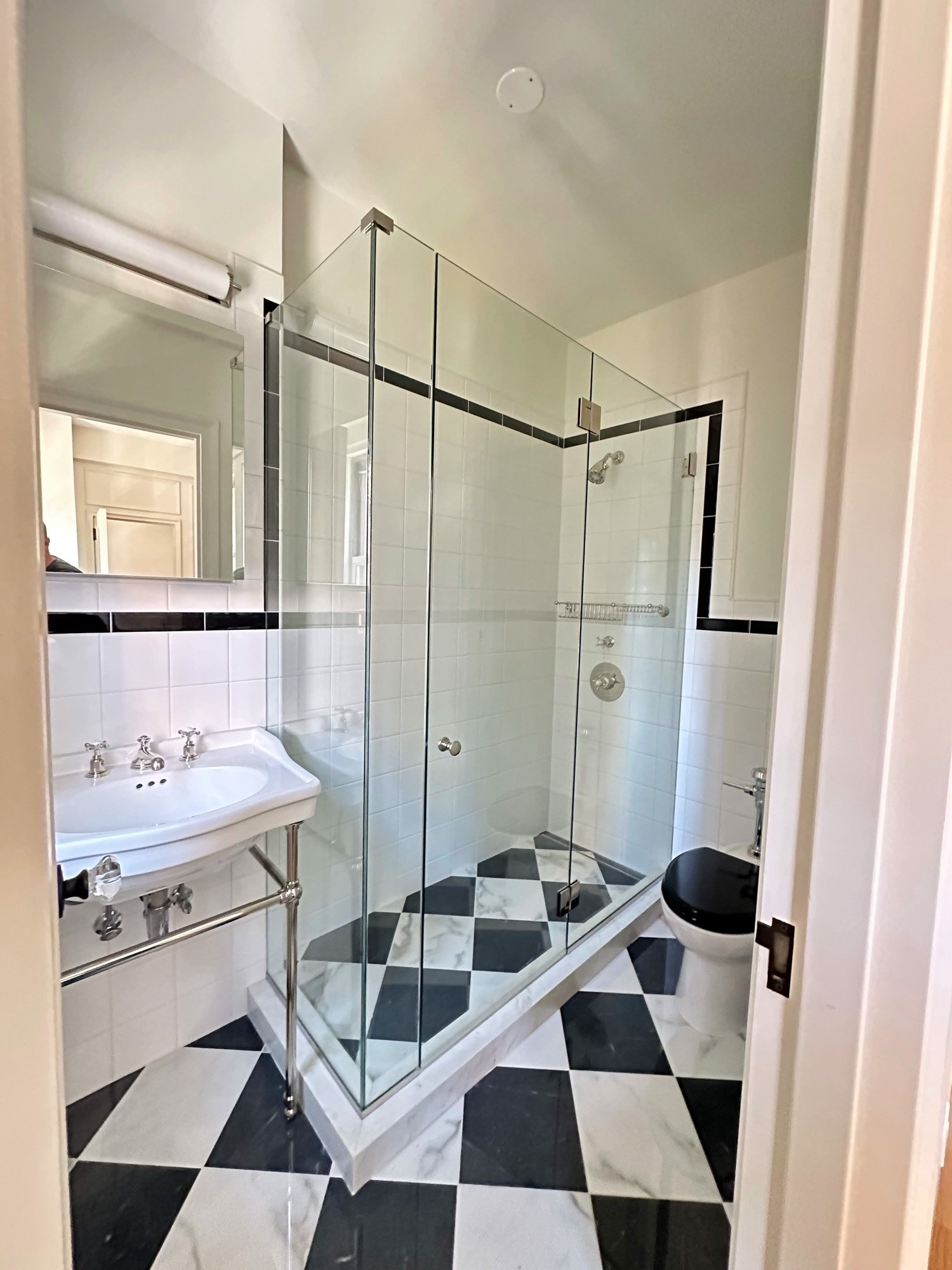 Glass Showers-165.jpg