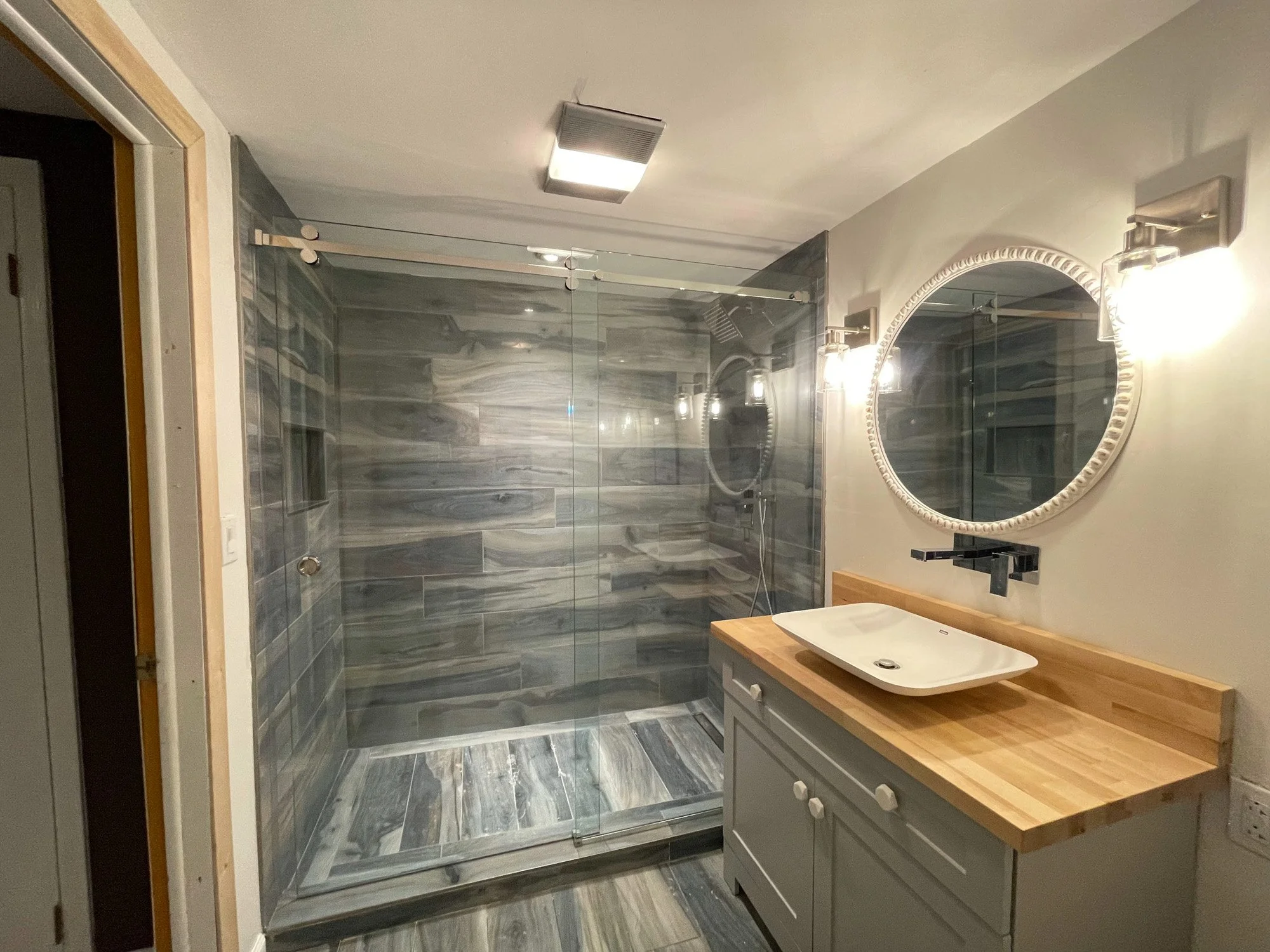 Glass Showers-76.jpg