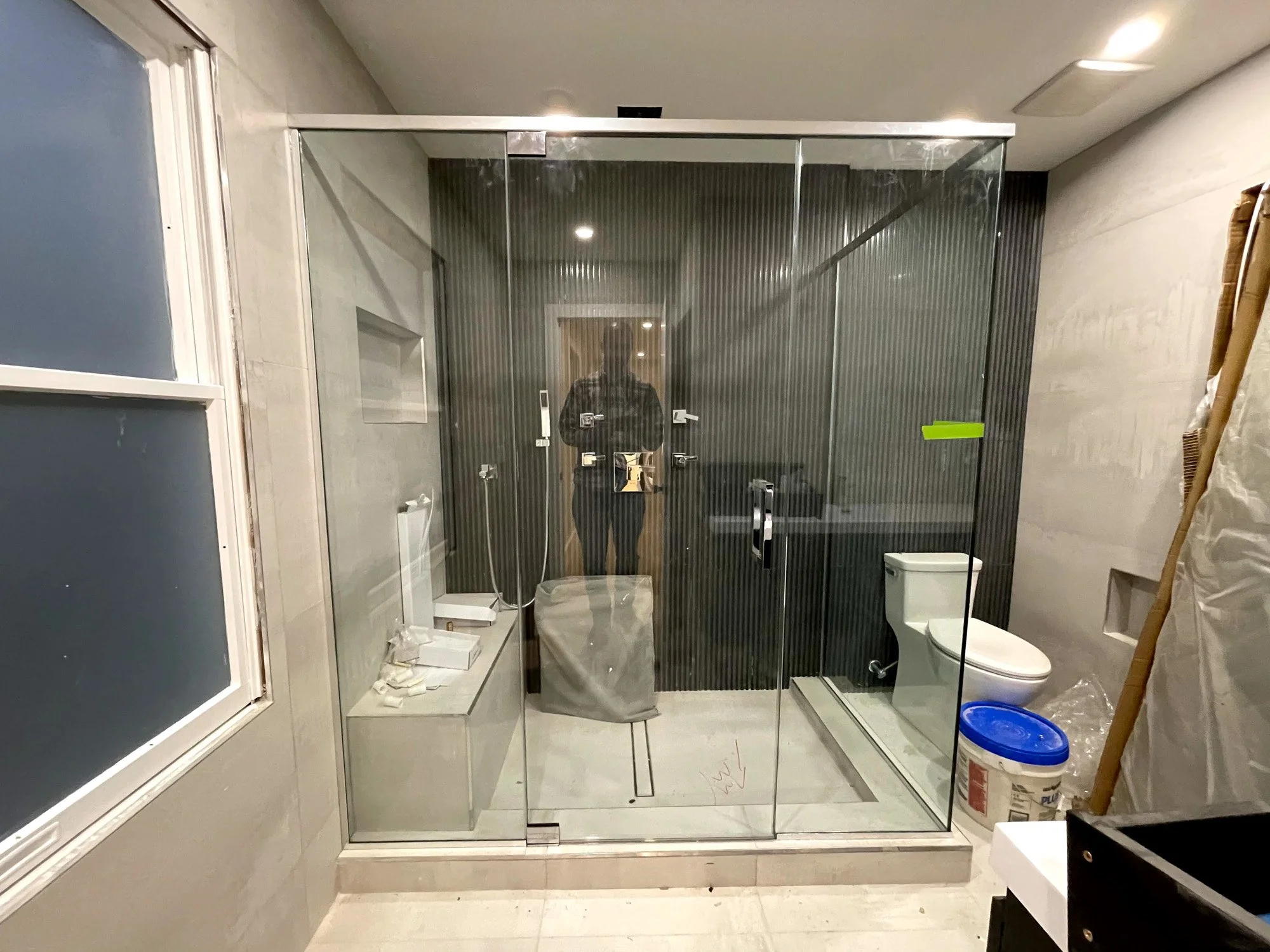Glass Showers-71.jpg