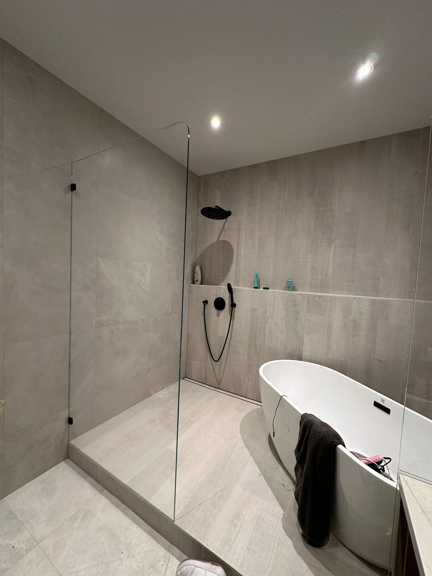 Glass Showers-104.jpg