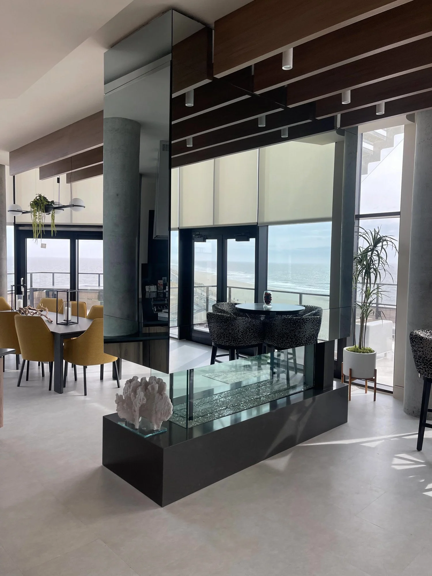 Glass Mirrors-37.jpg