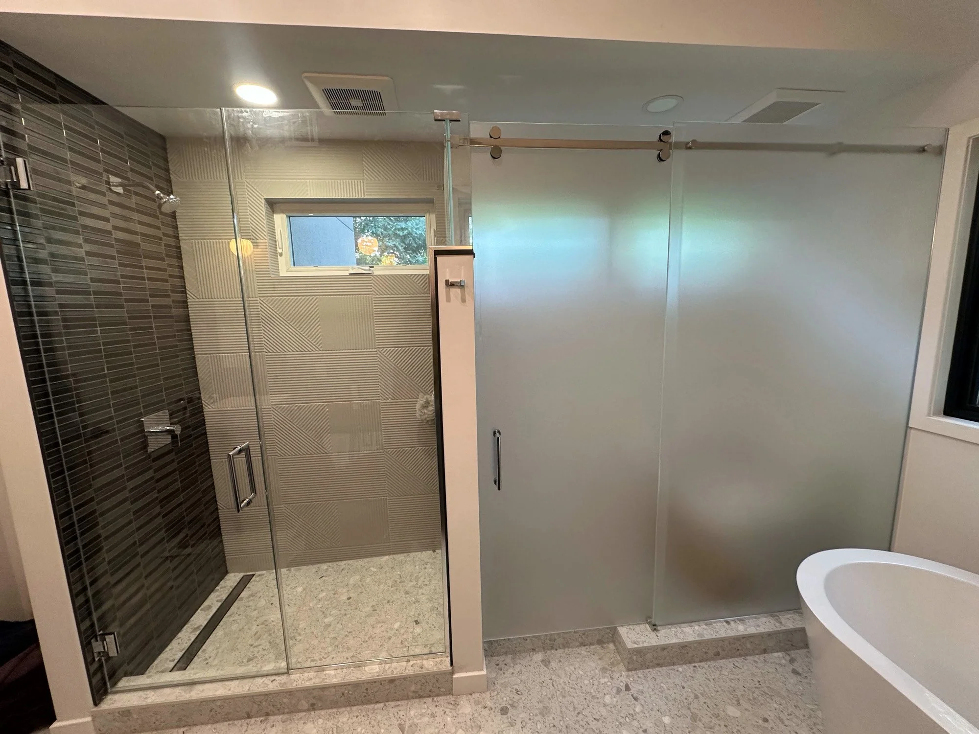 Glass Showers-151.jpg
