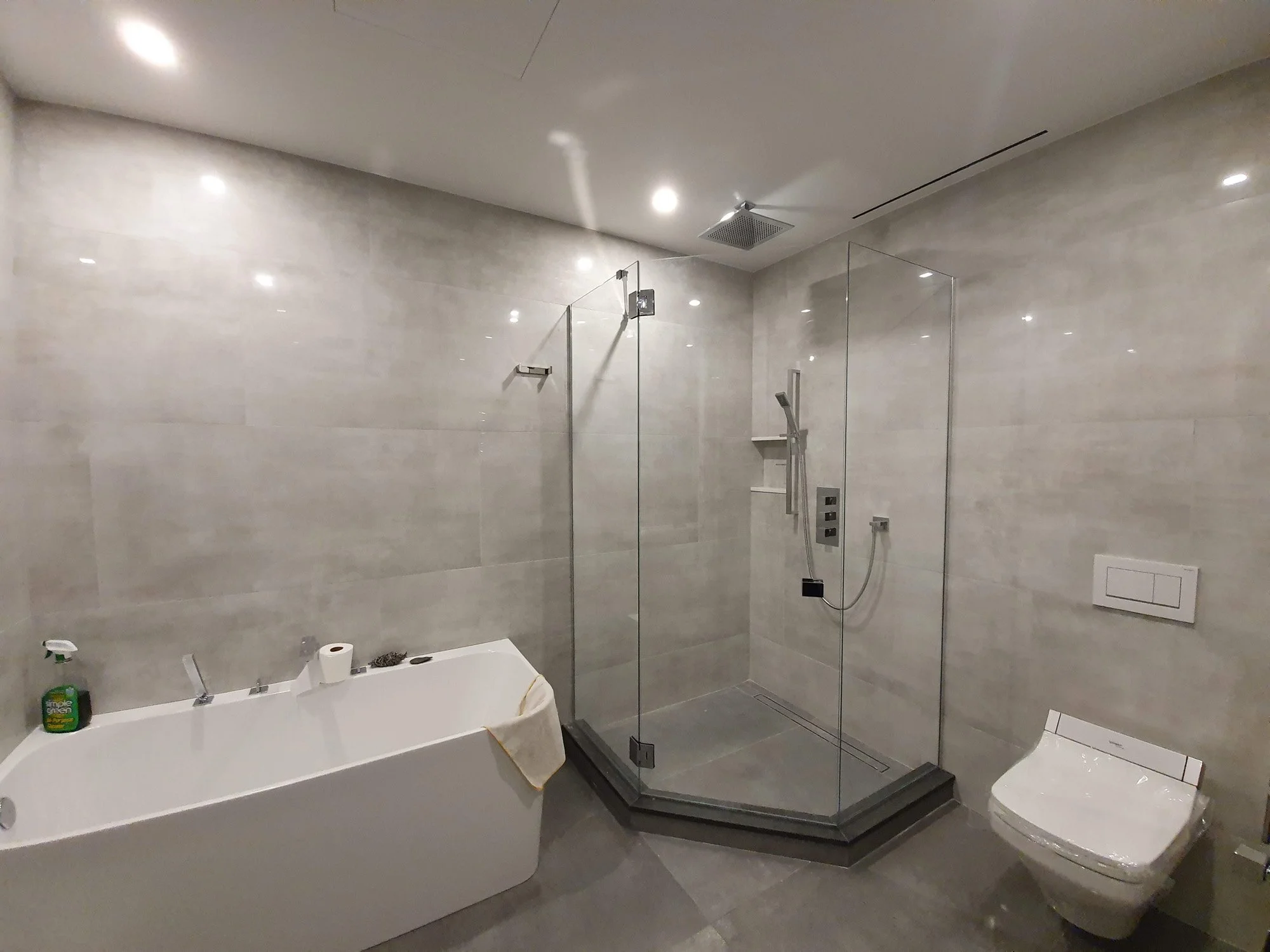 Glass Showers-64.jpg