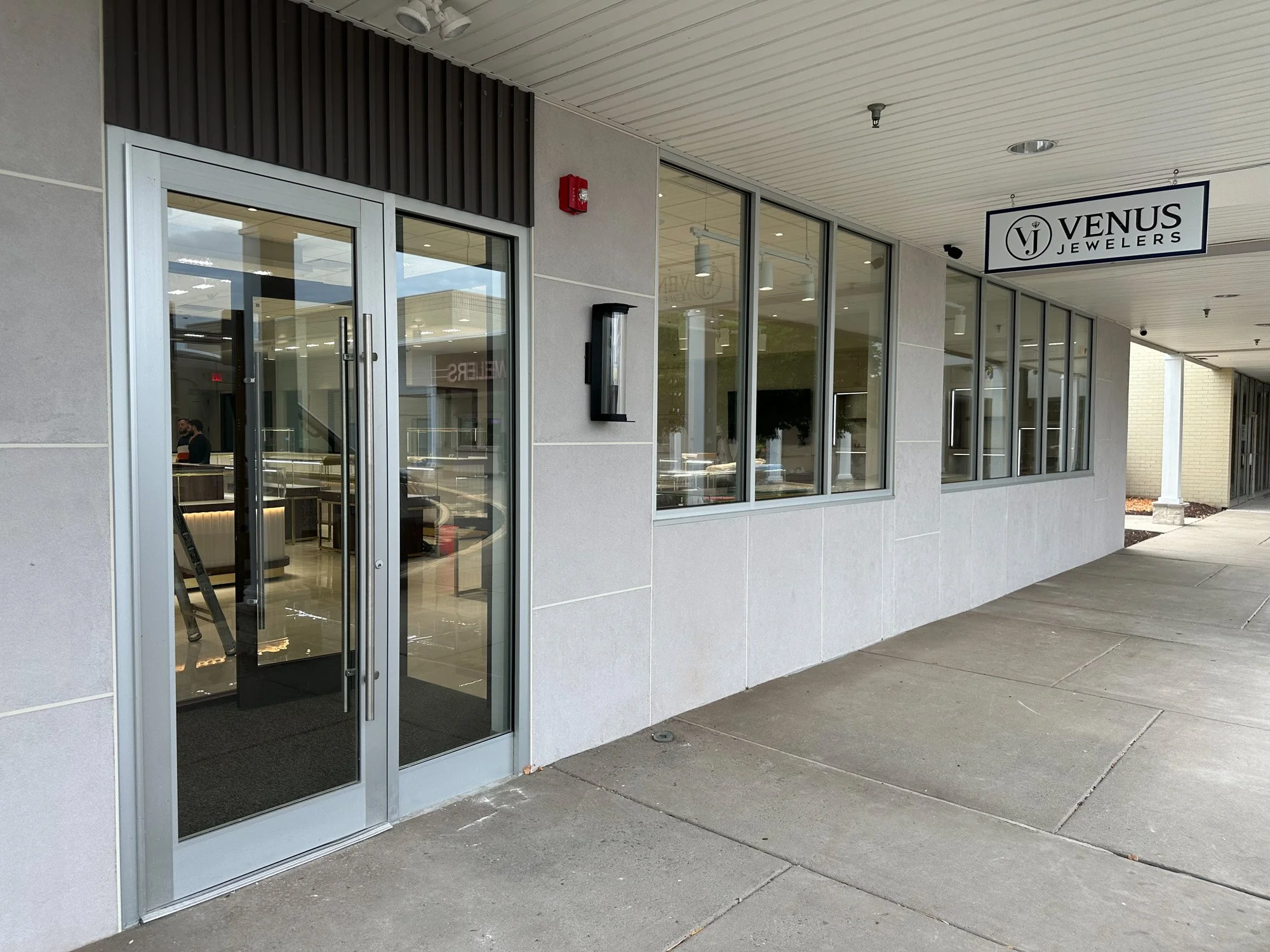 Glass Storefronts-15.jpg