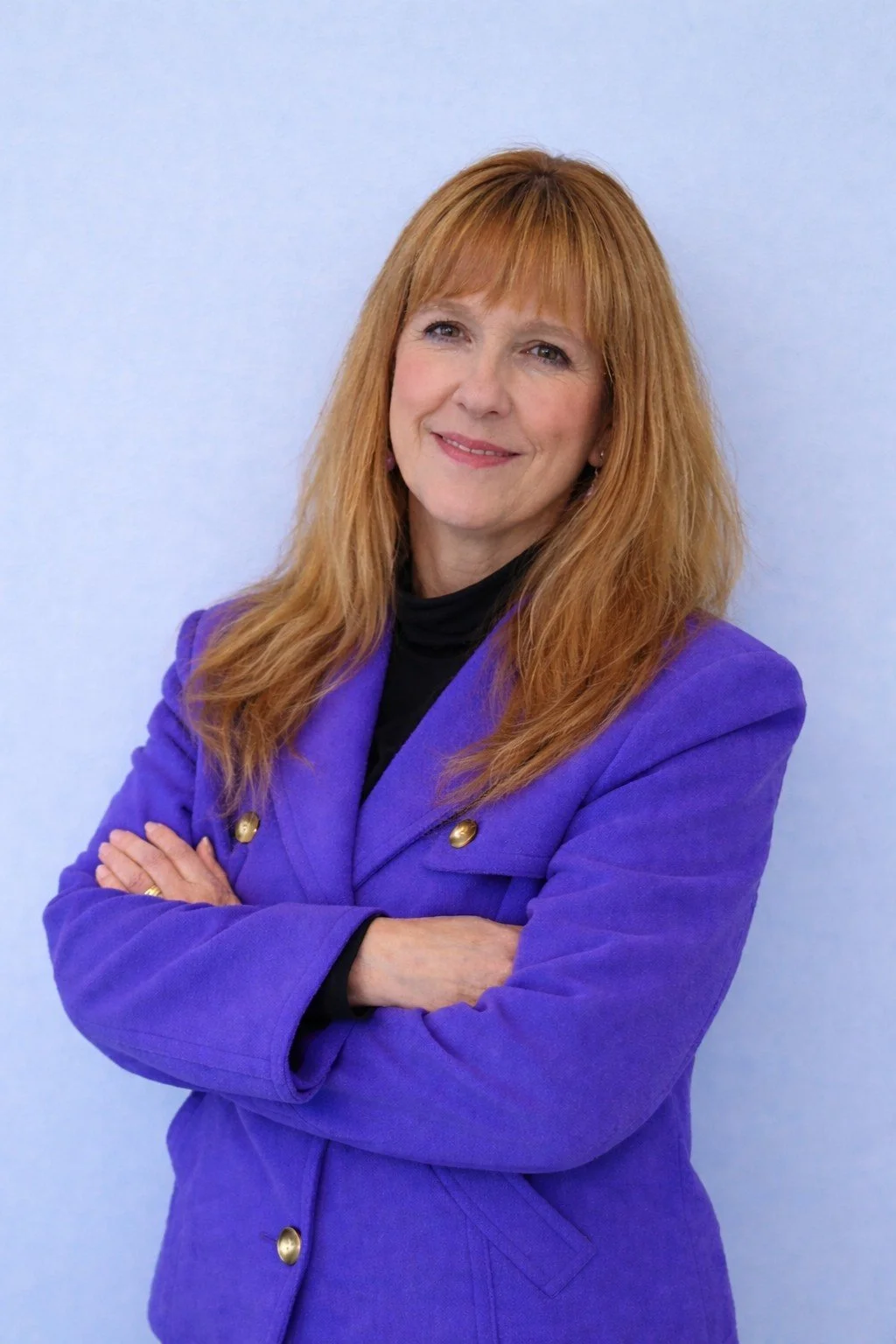 Lisa Brodsky writer and public health professional, creative nonfiction, fiction and poetry. Completed manuscript, "Linger: Convergence of Family, Memory and Superstition."
