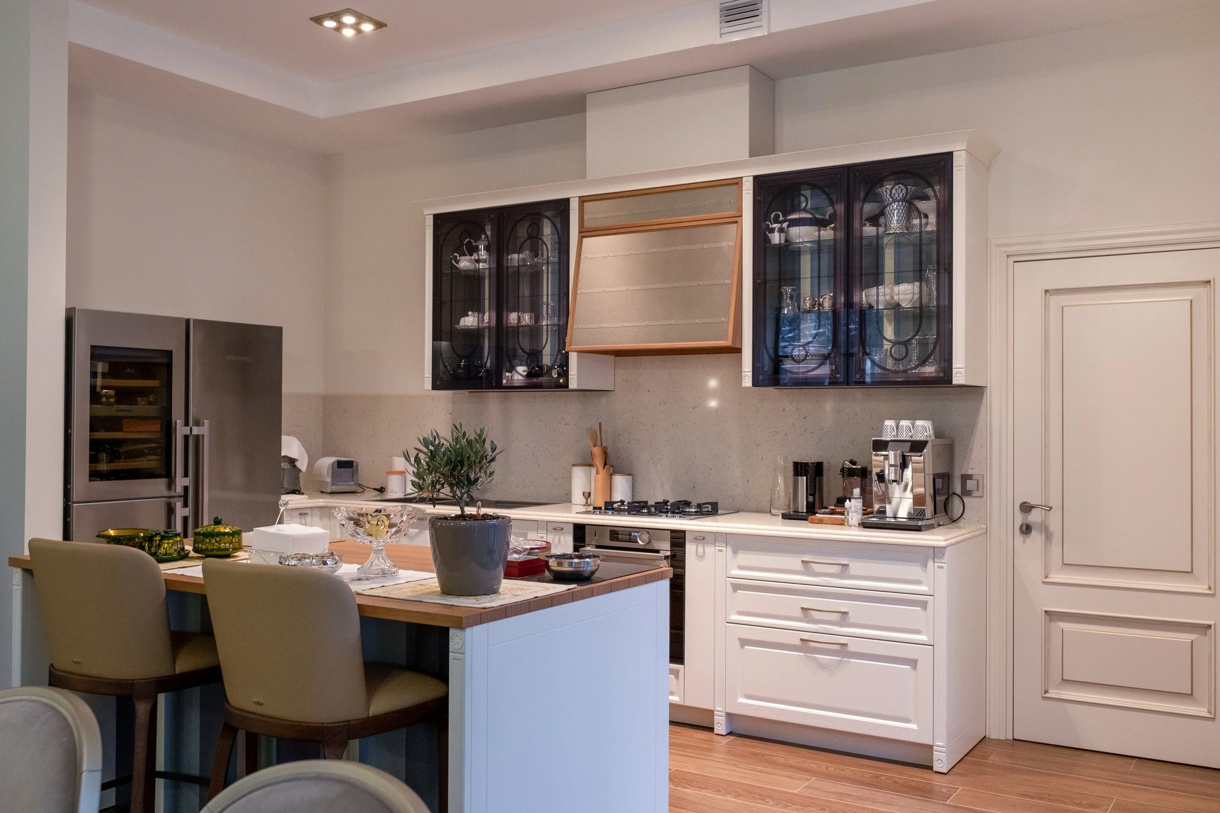 Modern kitchen interior photography, clean composition, natural light, Ontario, Oakville, Mississauga 