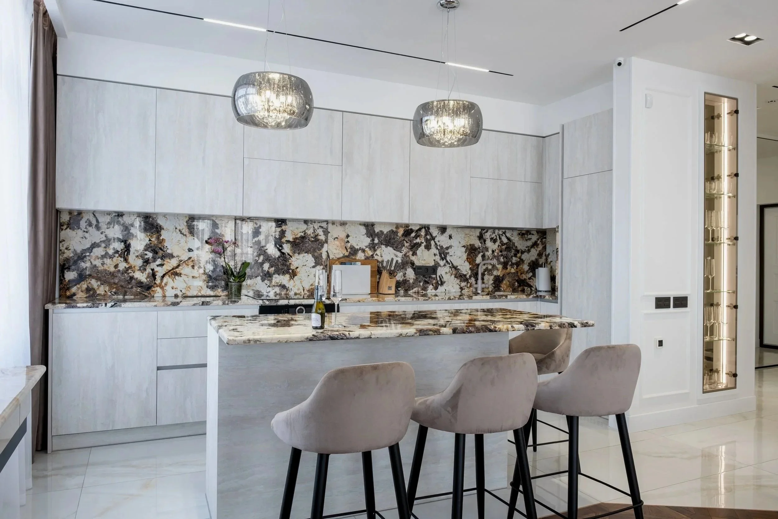 Modern Open-Concept Kitchen Design