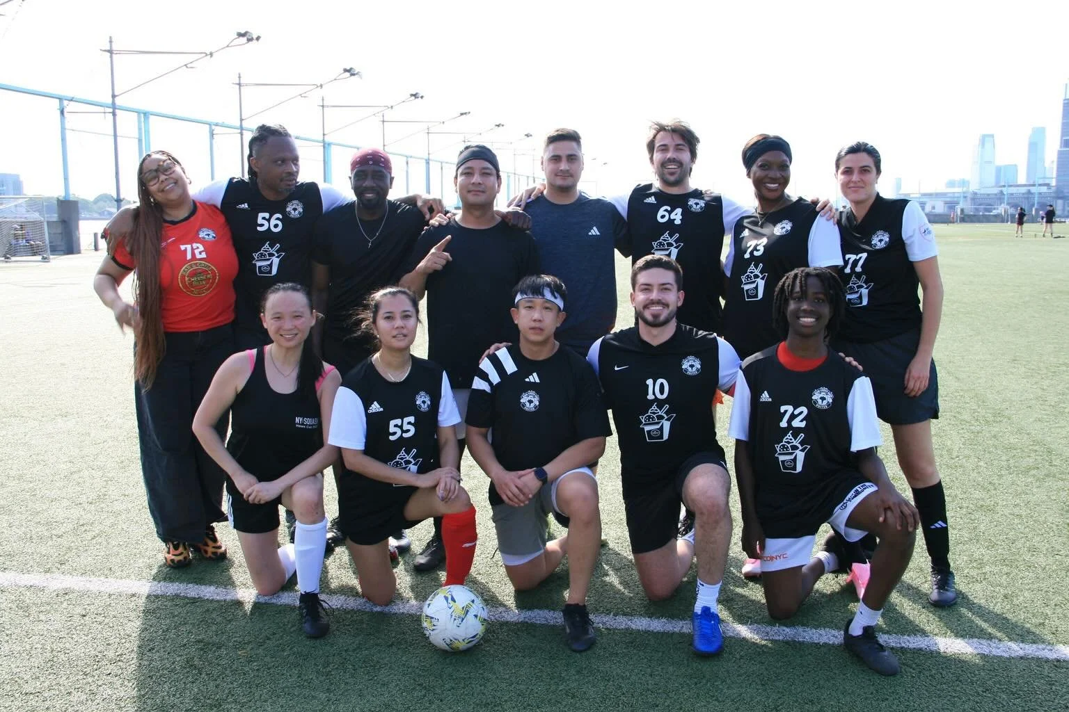 ⚽️👏 Shoutout to our first-ever Brooklyn squad, who completed a Co-Ed 9v9 season at BBP Pier 5. Onwards!

@volosports @volonyc 

🍭 Jerseys sponsored by @thesweetshopnyc