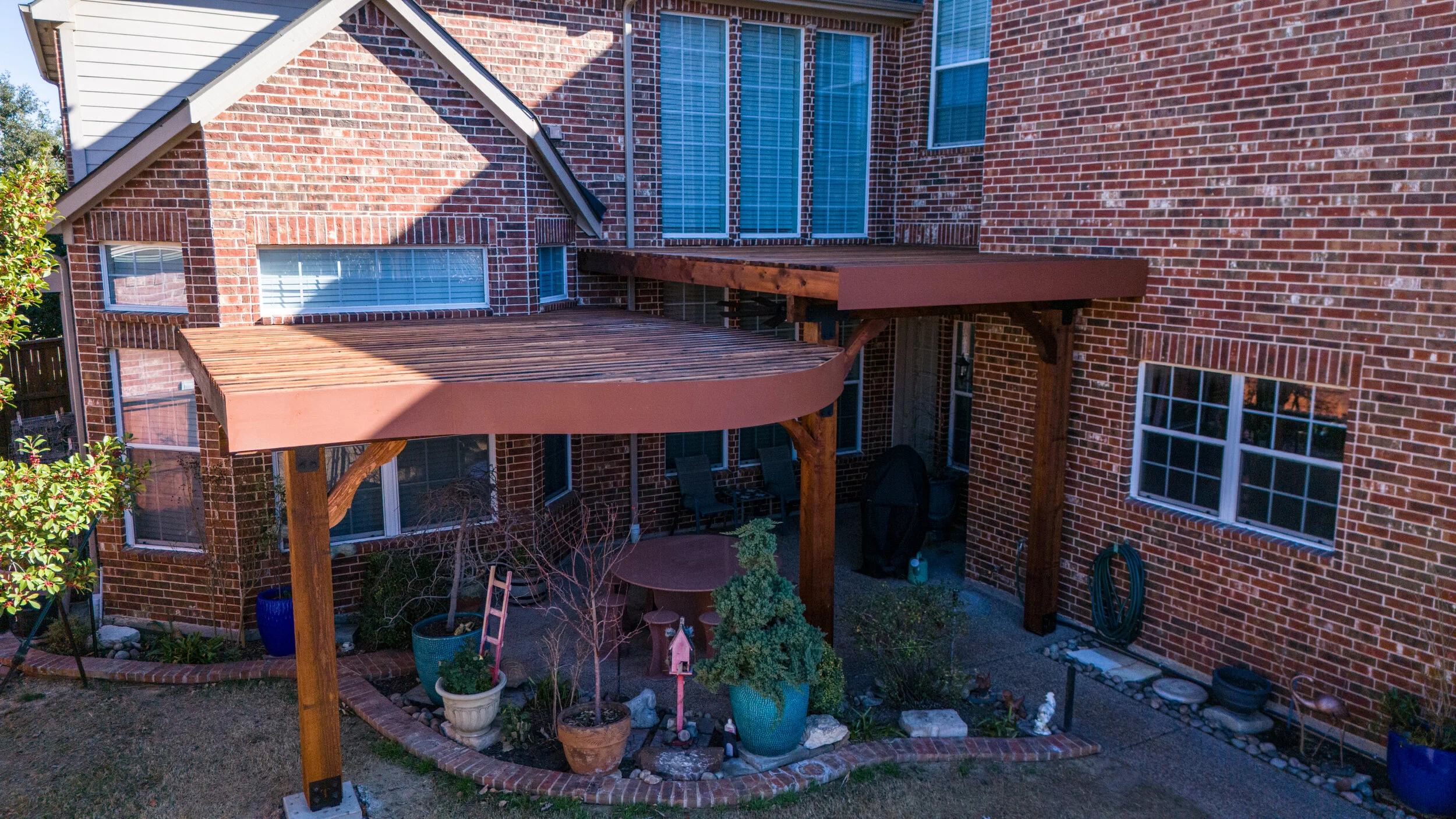 Lantana Curved Pergola