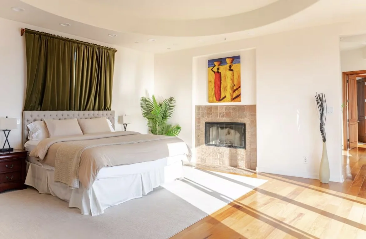 Master Suite - Private Terrace