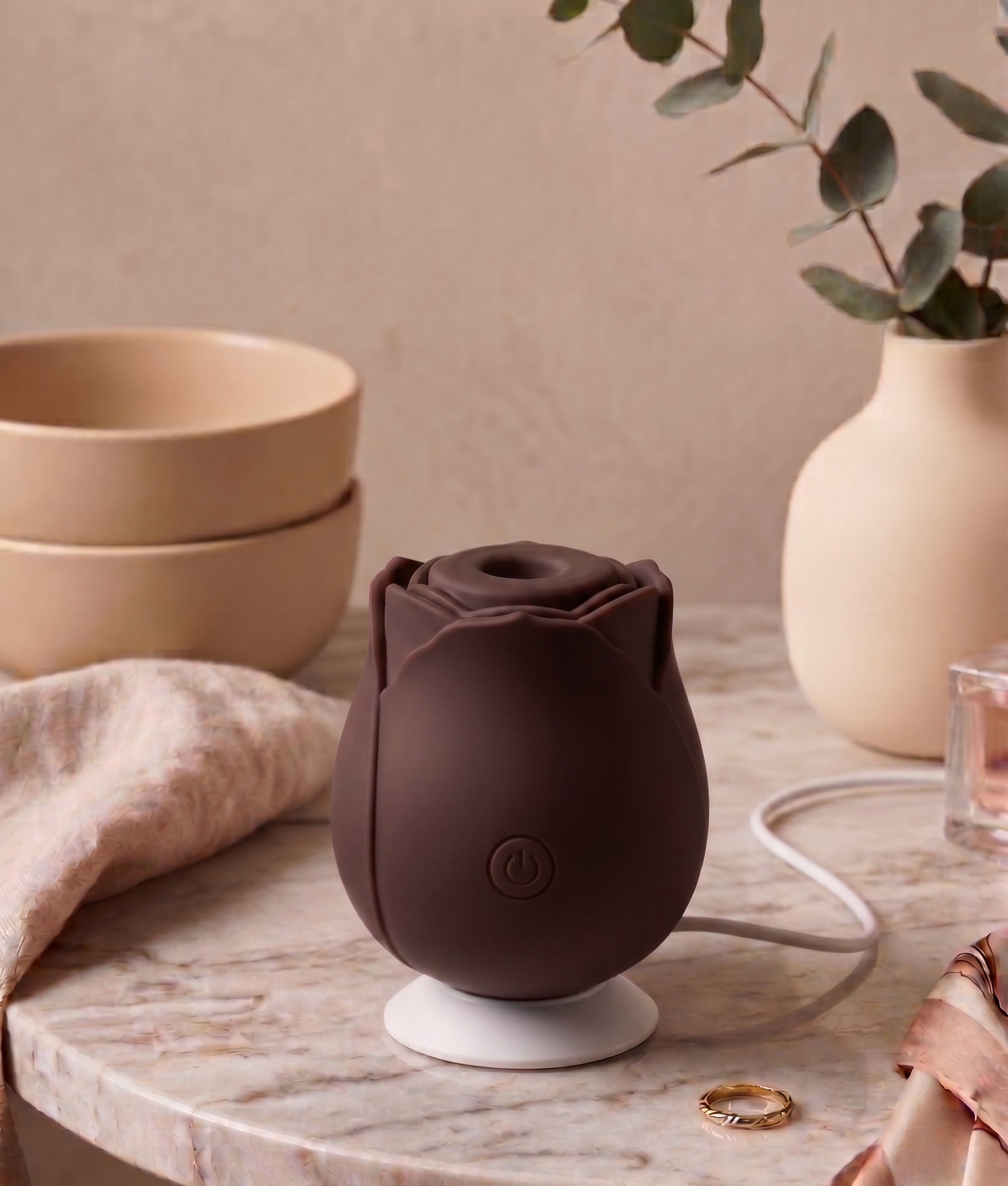 Rose Brown charger.png