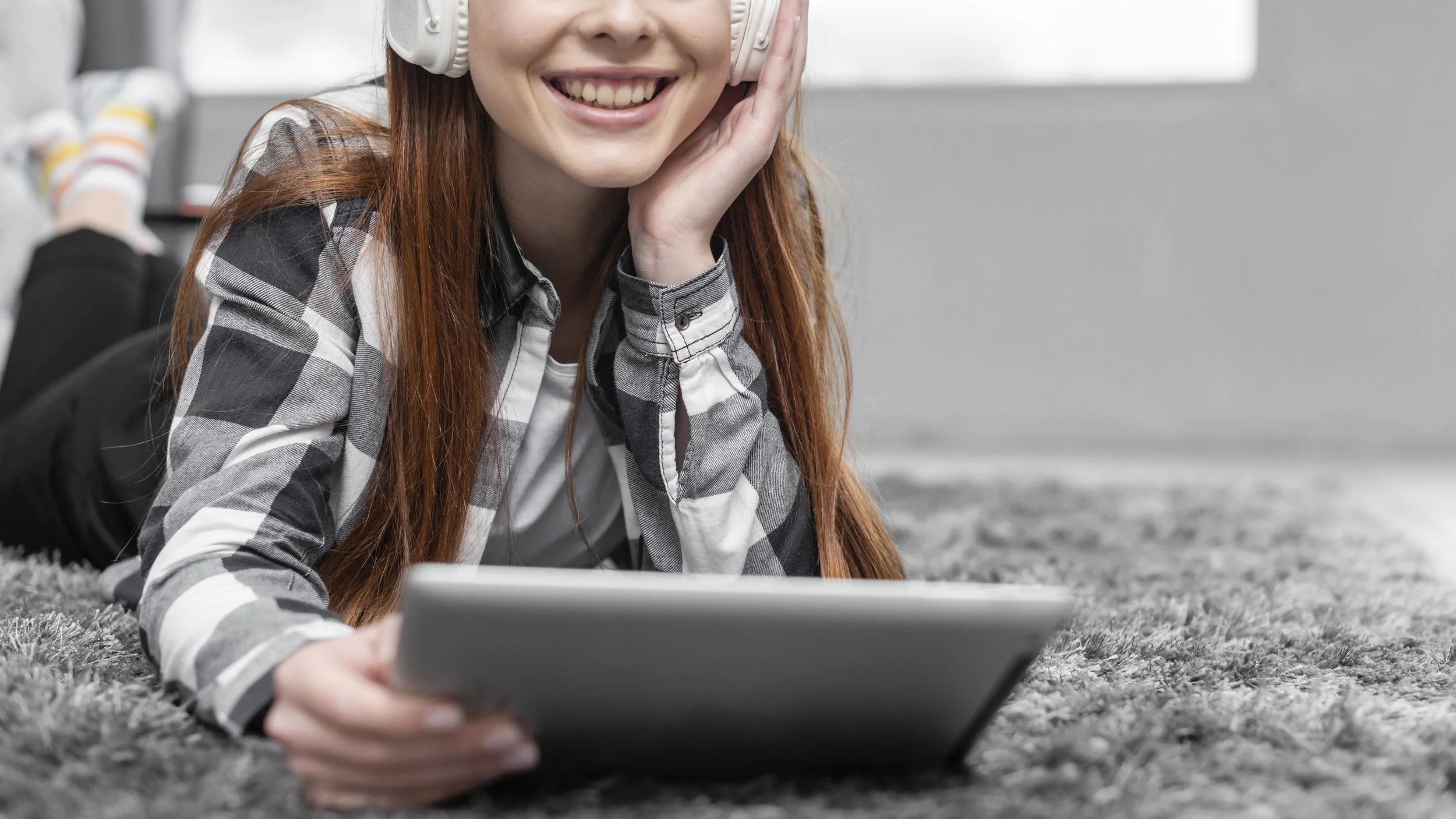 A glass of a scotch on the rocks