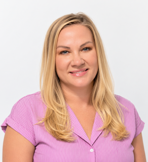 Kristina Calligan, FNP, co-founder of Arcadia Women’s Wellness, and certified by The Menopause Society.