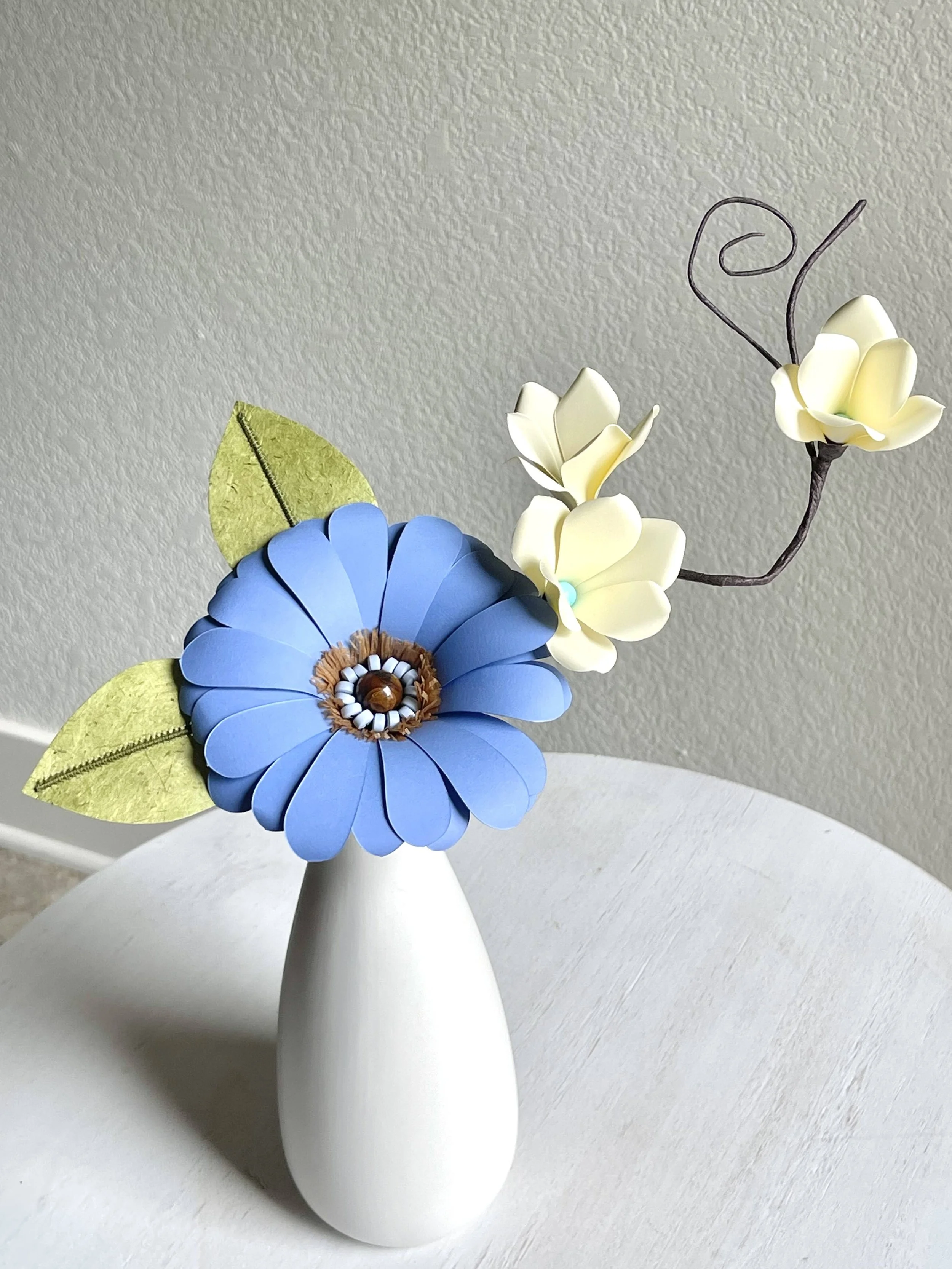 Periwinkle_Daisy_with_Butter_Cream_Branch.jpg