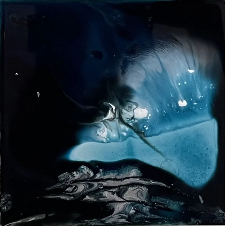 Melissa Träumerin M. Träumerin Seattle based artist acrylic inks and water play Deep blue ocean wave vibes mesmerizing