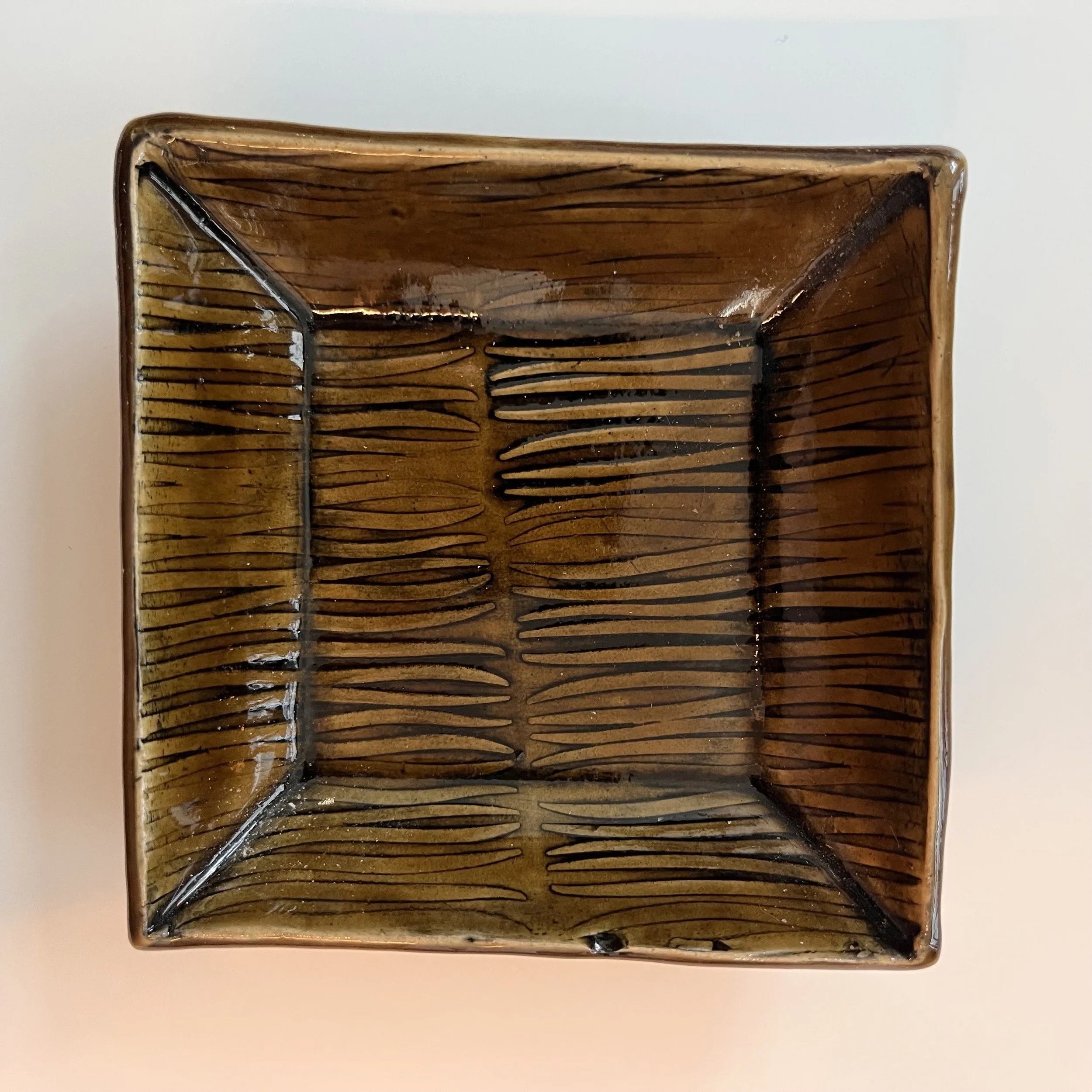 ceramic trinket dish