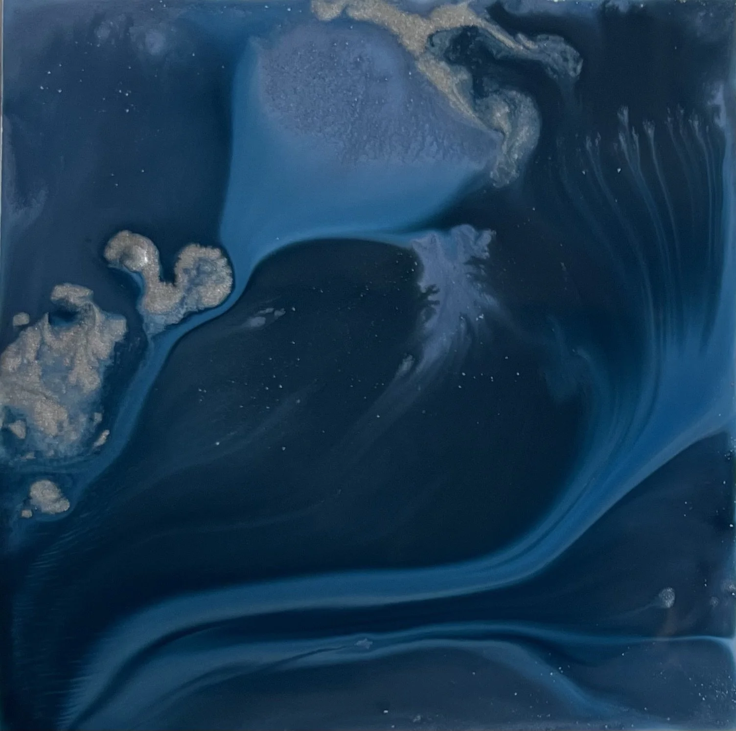 Wave vibes Blue monochrome acrylic ink water play hidden heart message Melissa Träumerin Traumerin Seattle based artist