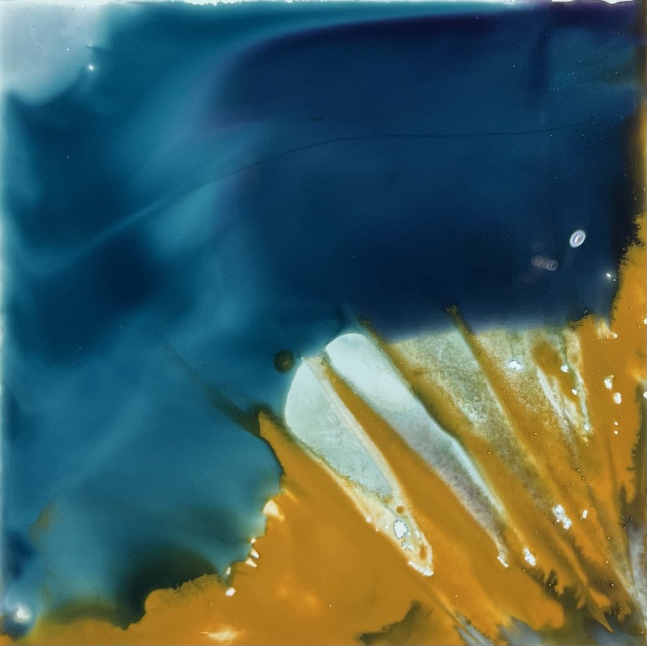 Seattle based artist Melissa Träumerin M Traumerin acrylic ink and water play meditation art abstract