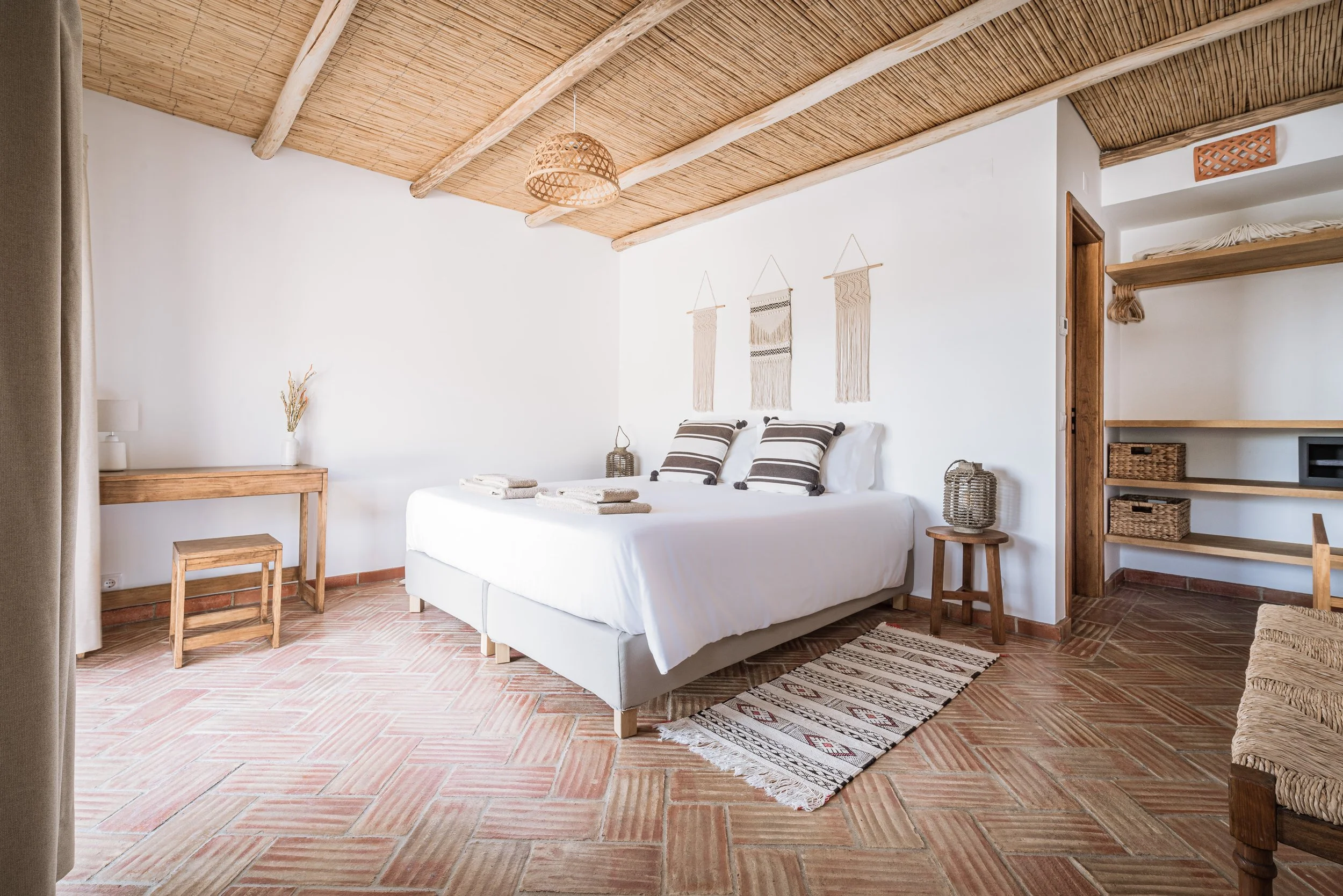 typical room Retreat-19.jpg