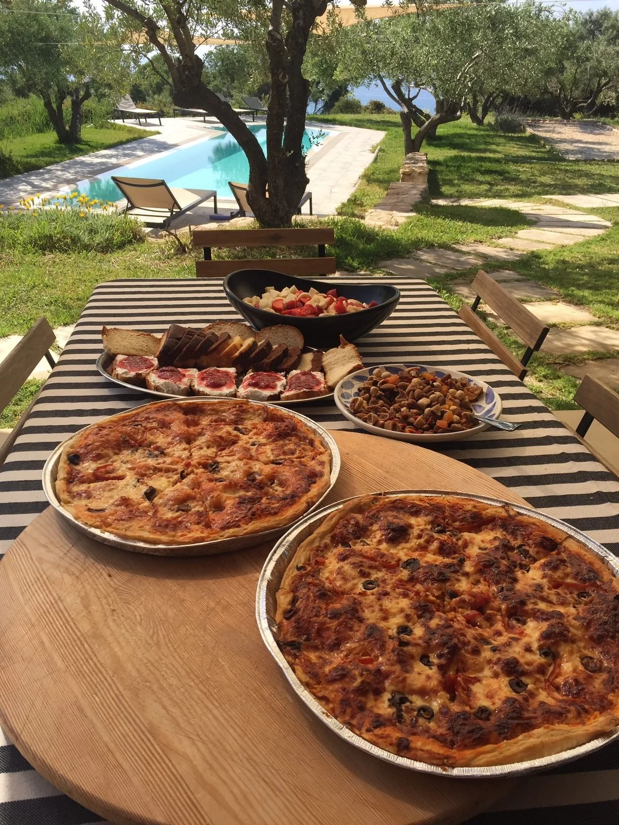 vericoco-retreat-lunch-food.jpg