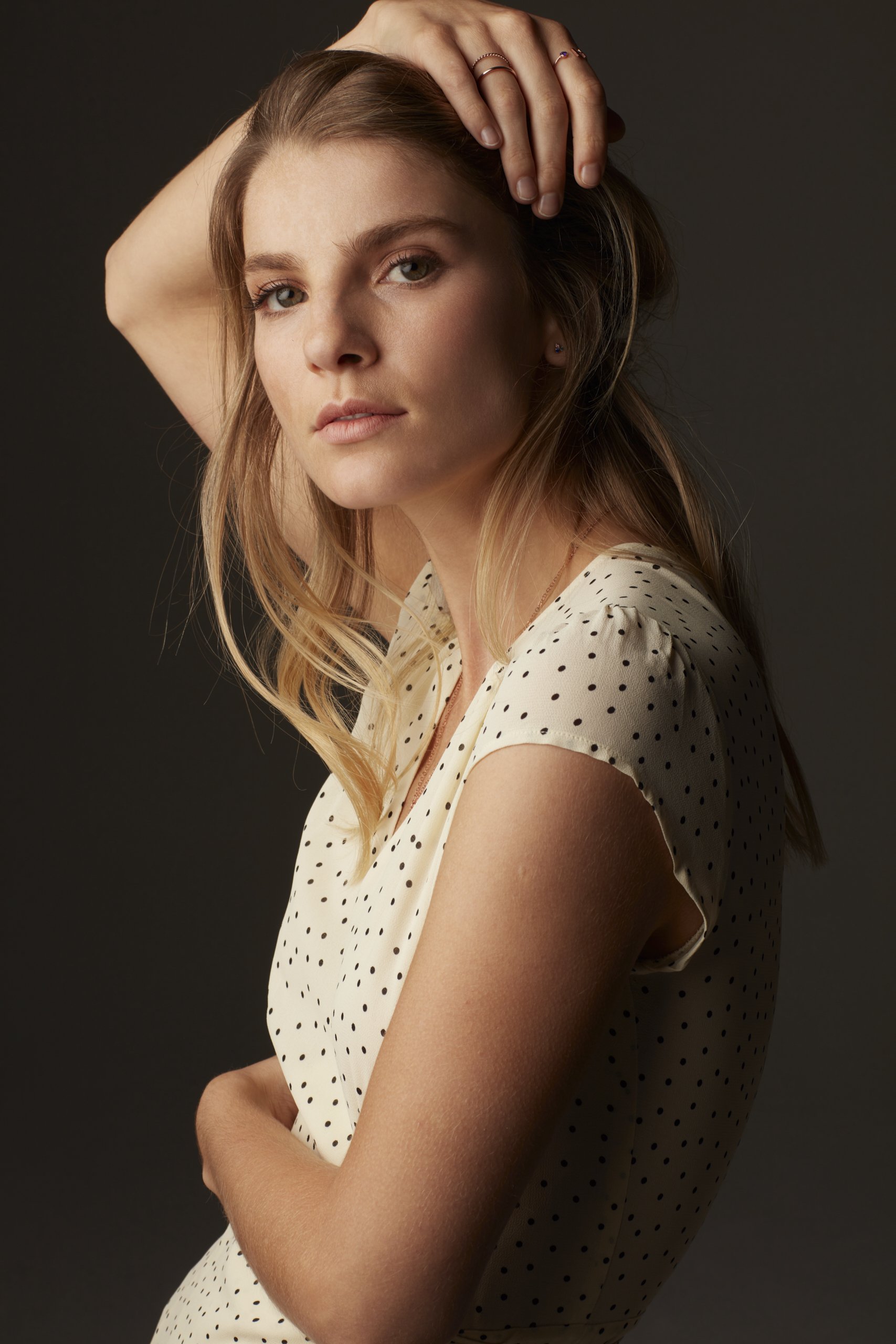 CaitlynMinimalist2589.jpg