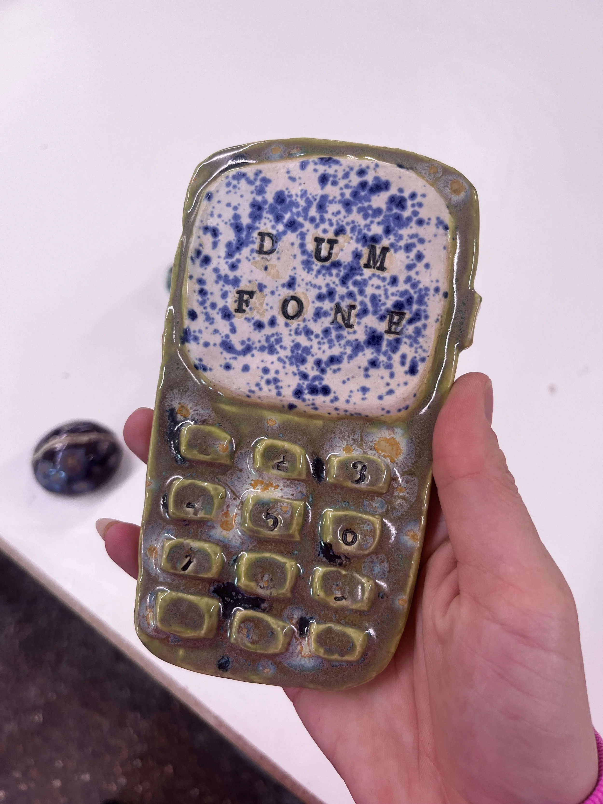 Dum_Fone_1.jpeg