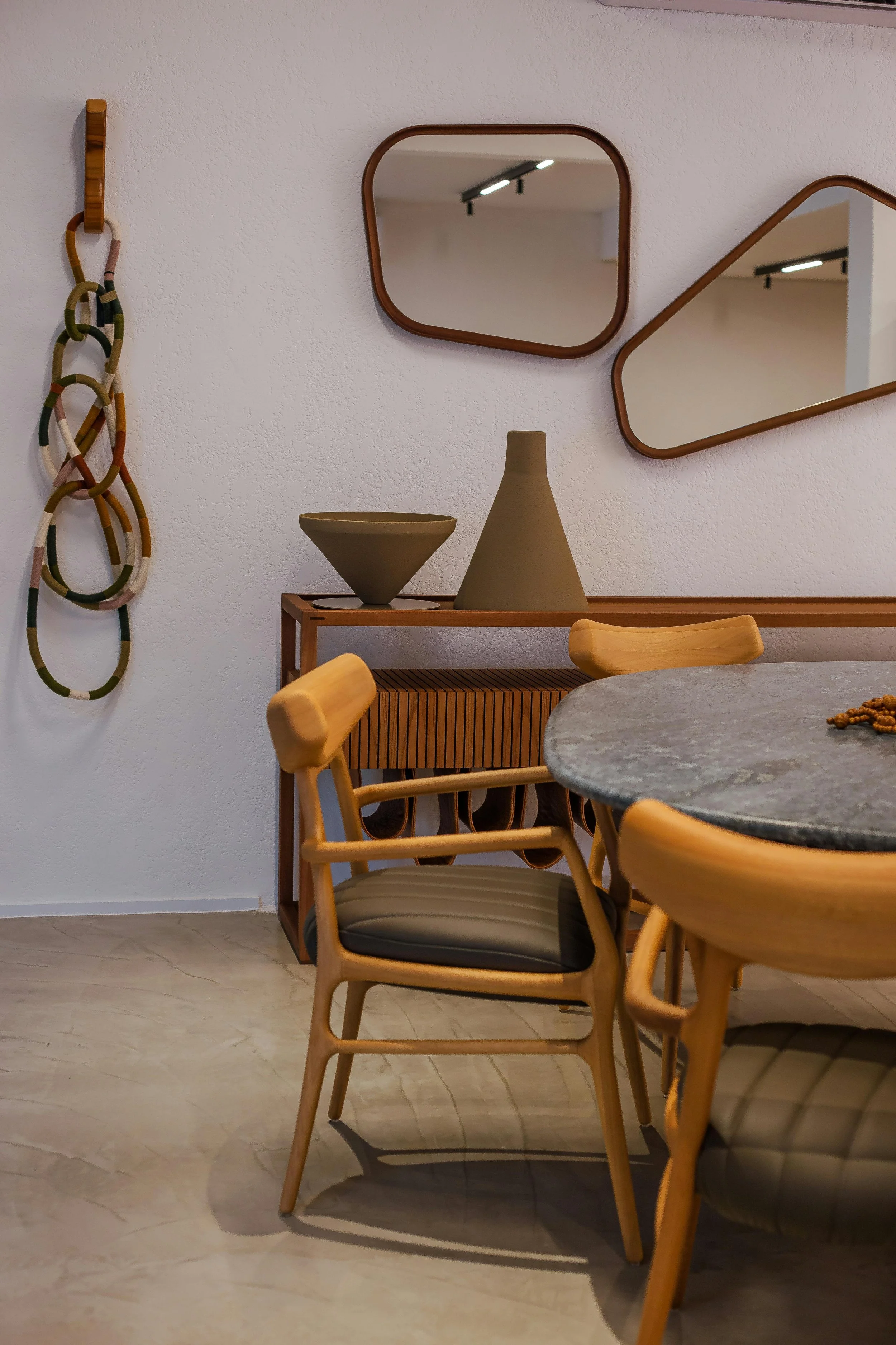 Small Space, Big Style: The Art of Decorating Compact Spaces