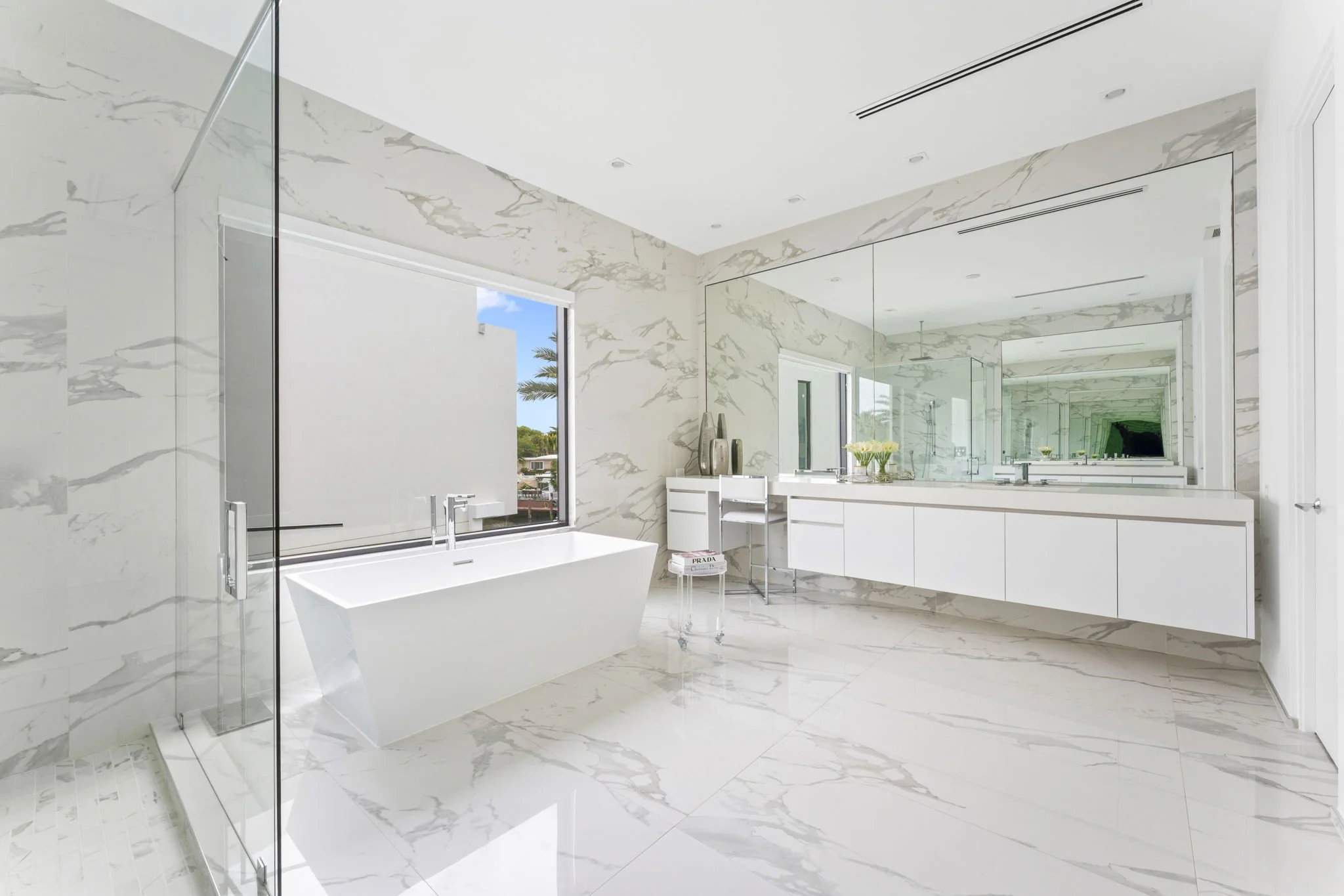 39-web-or-mls-4232-w-tradewinds-ave.jpg