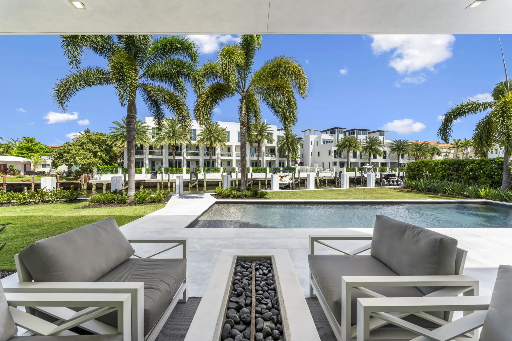 64-web-or-mls-4232-w-tradewinds-ave.jpg