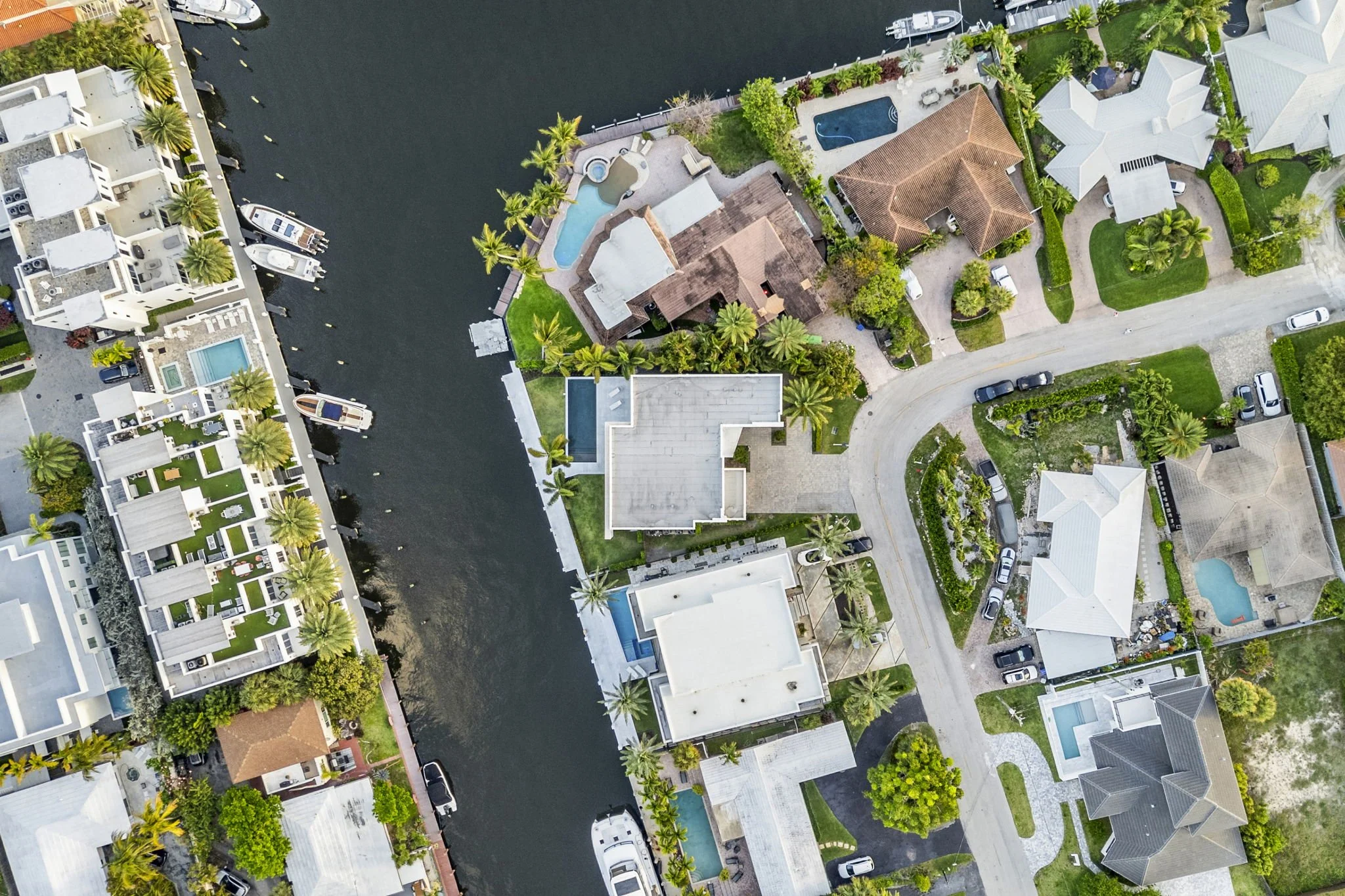 79-web-or-mls-4232-w-tradewinds-ave.jpg