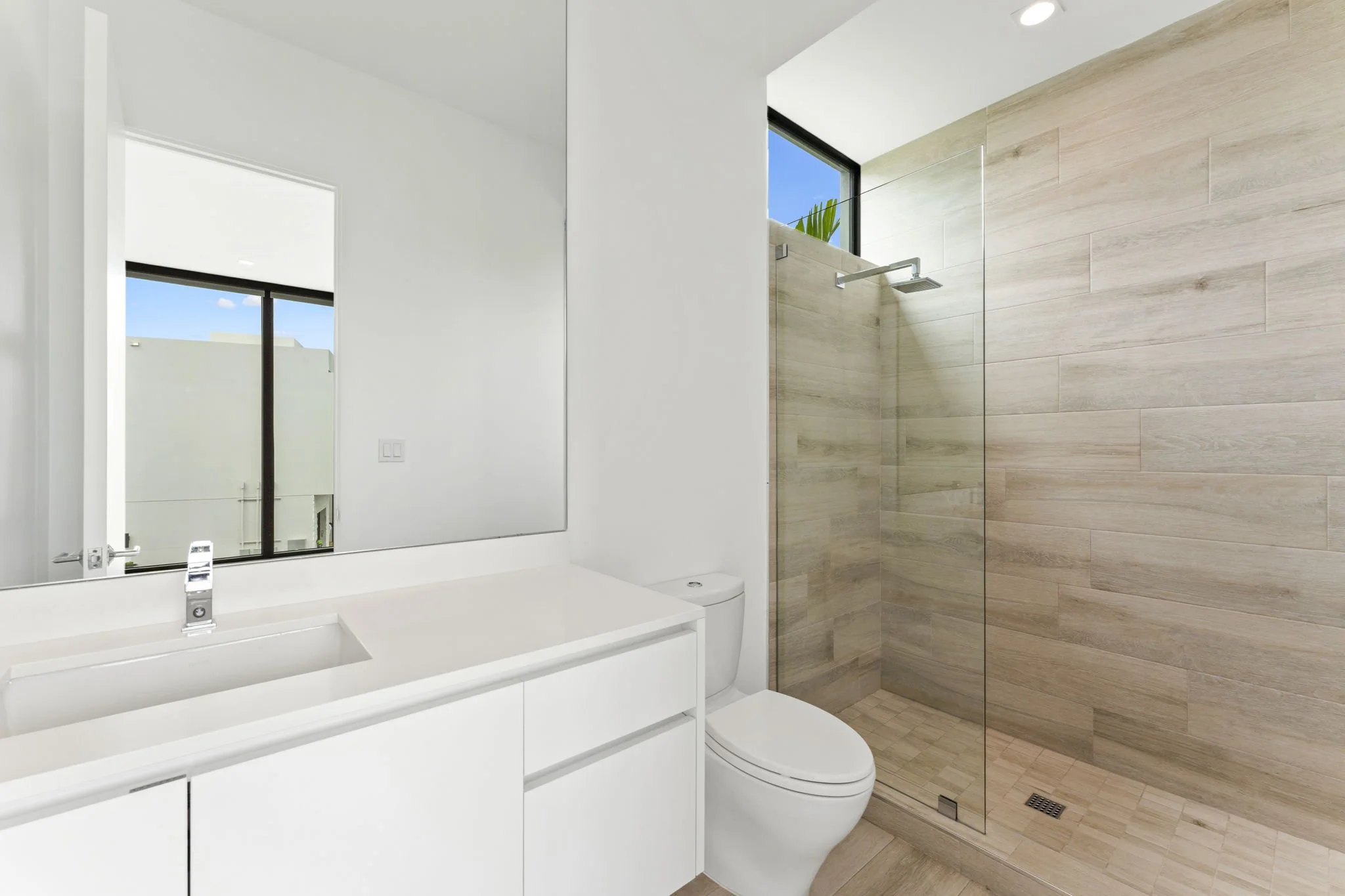 25-web-or-mls-4232-w-tradewinds-ave.jpg