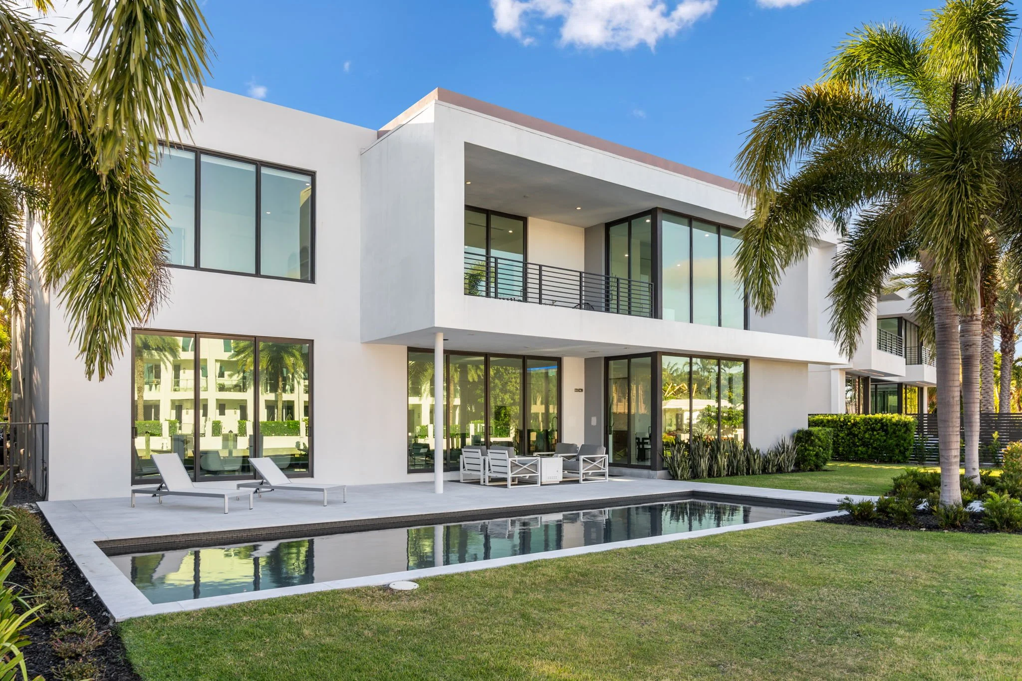 75-web-or-mls-4232-w-tradewinds-ave.jpg