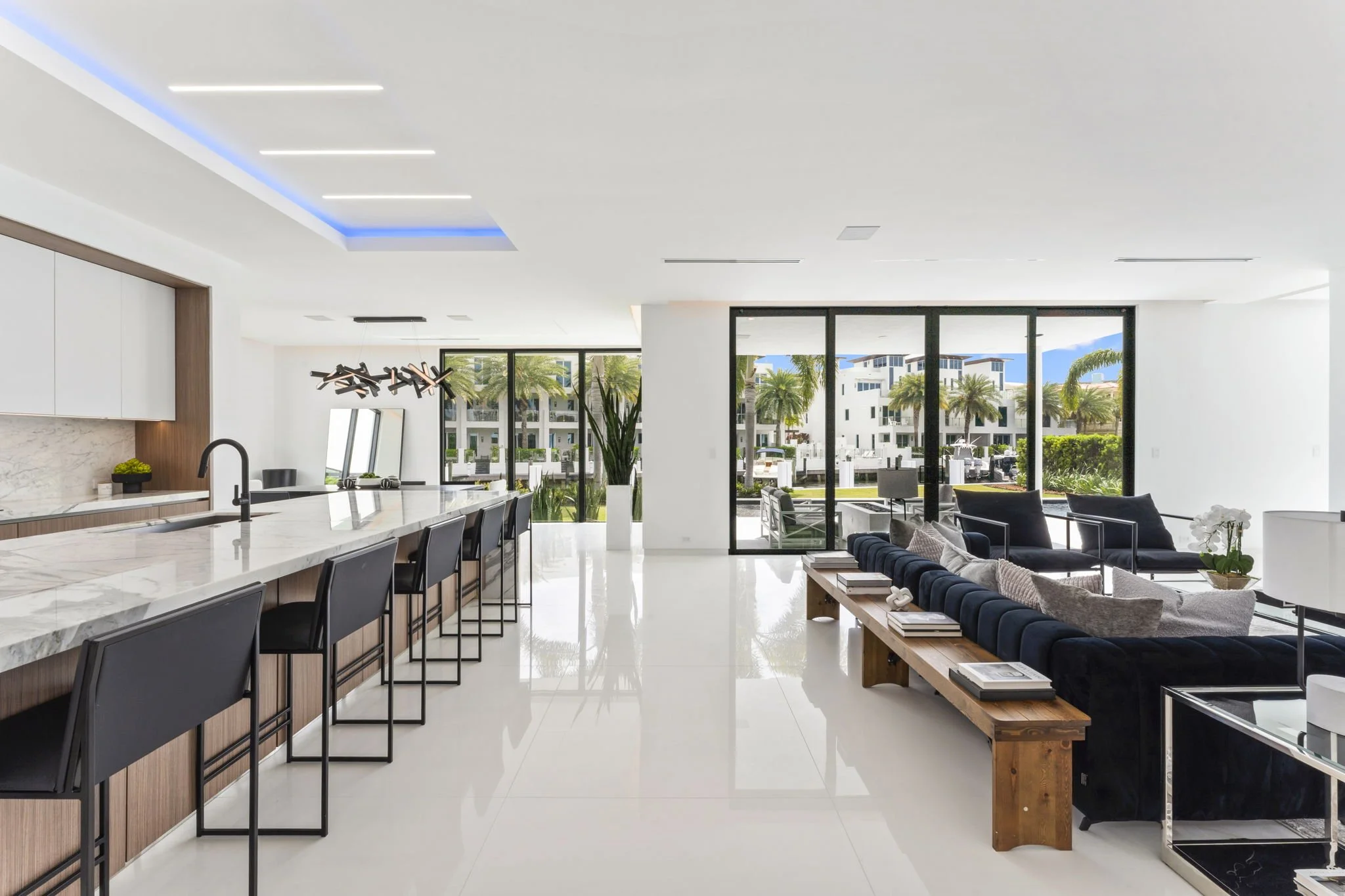 17-web-or-mls-4232-w-tradewinds-ave.jpg