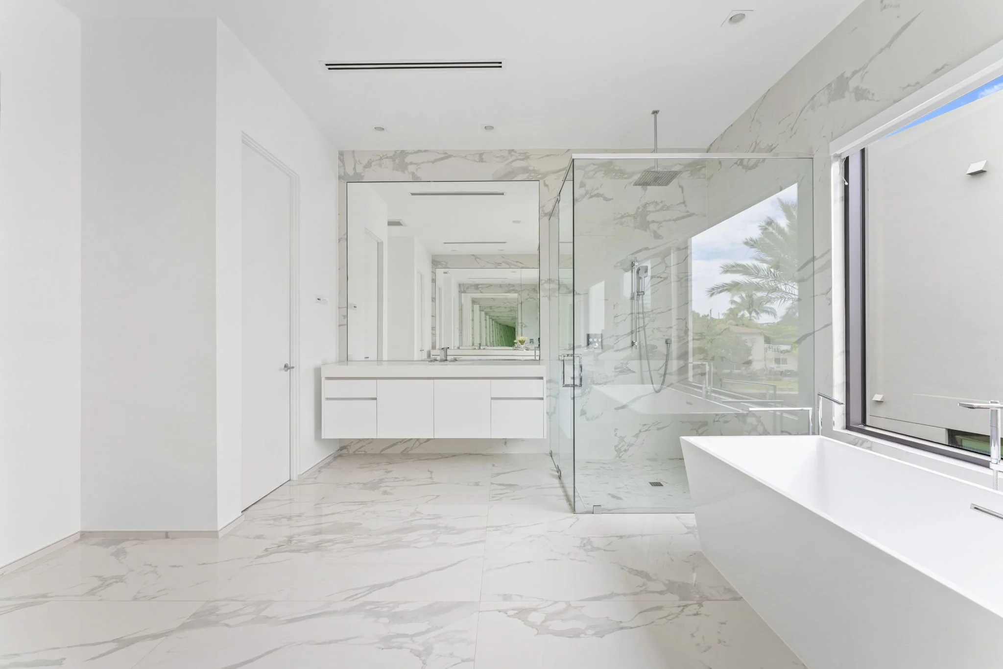 38-web-or-mls-4232-w-tradewinds-ave.jpg