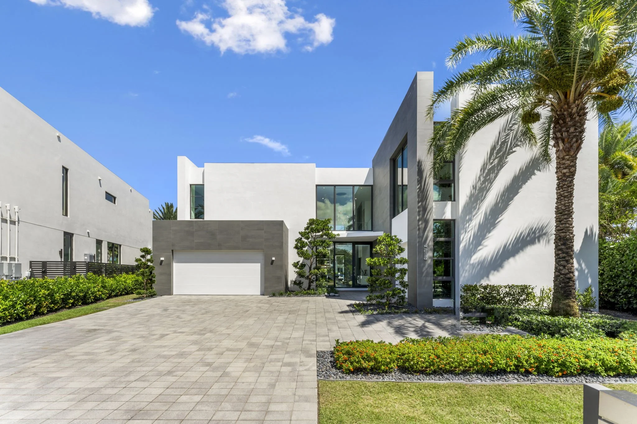 5-web-or-mls-4232-w-tradewinds-ave.jpg