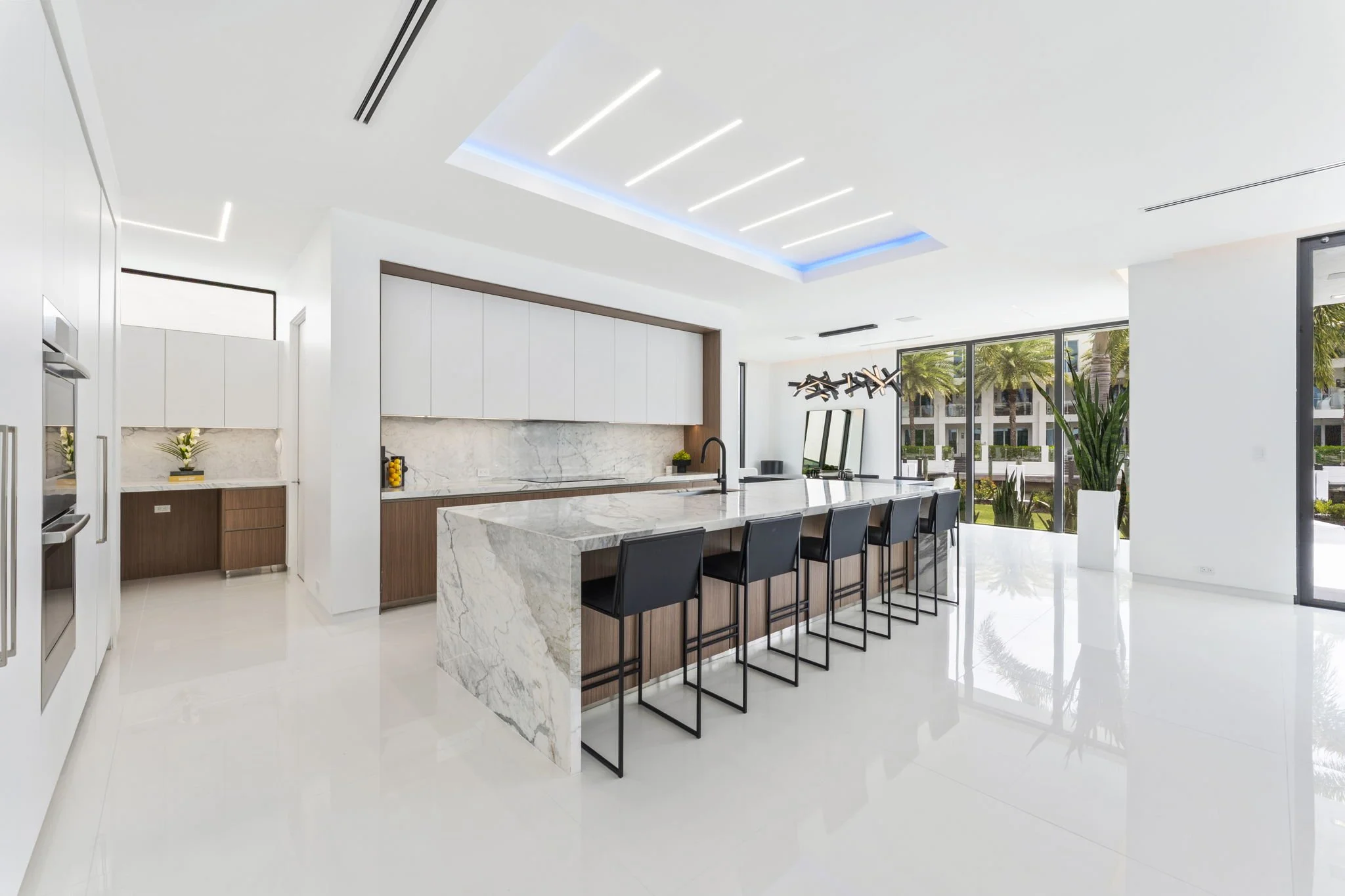 16-web-or-mls-4232-w-tradewinds-ave.jpg