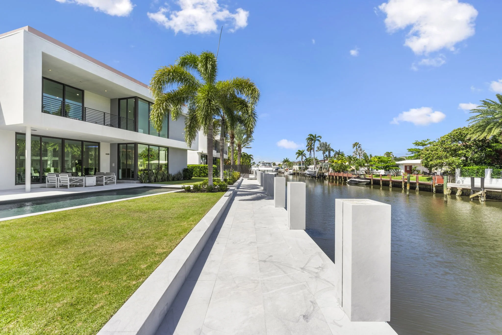 69-web-or-mls-4232-w-tradewinds-ave.jpg