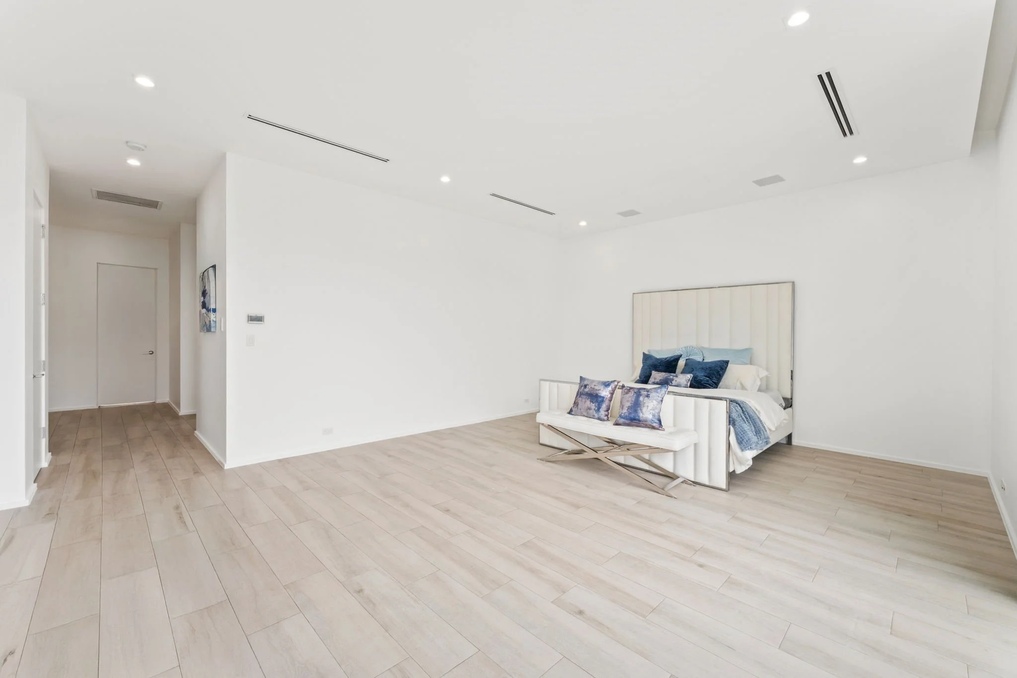 41-web-or-mls-4232-w-tradewinds-ave.jpg