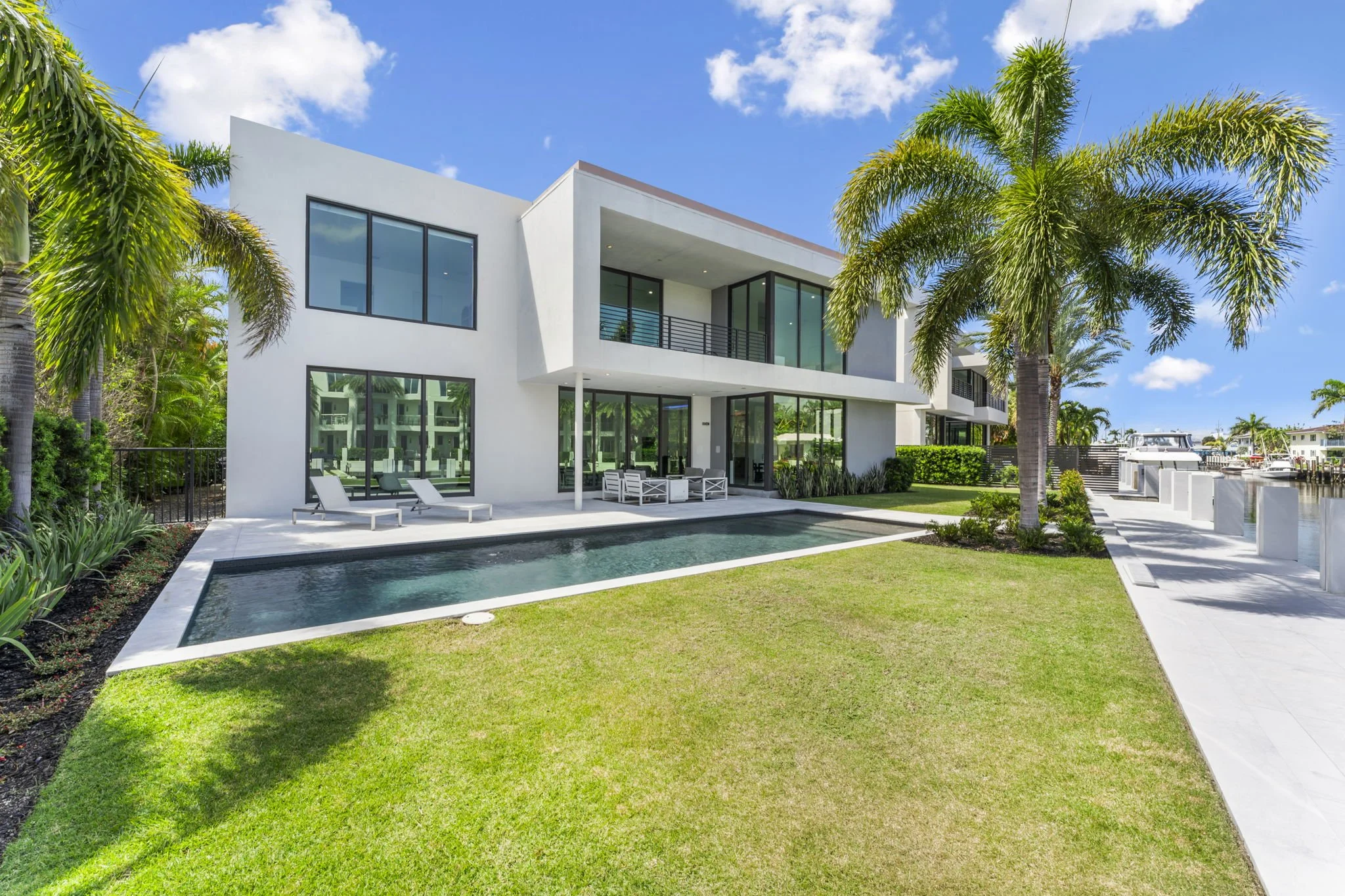 67-web-or-mls-4232-w-tradewinds-ave.jpg