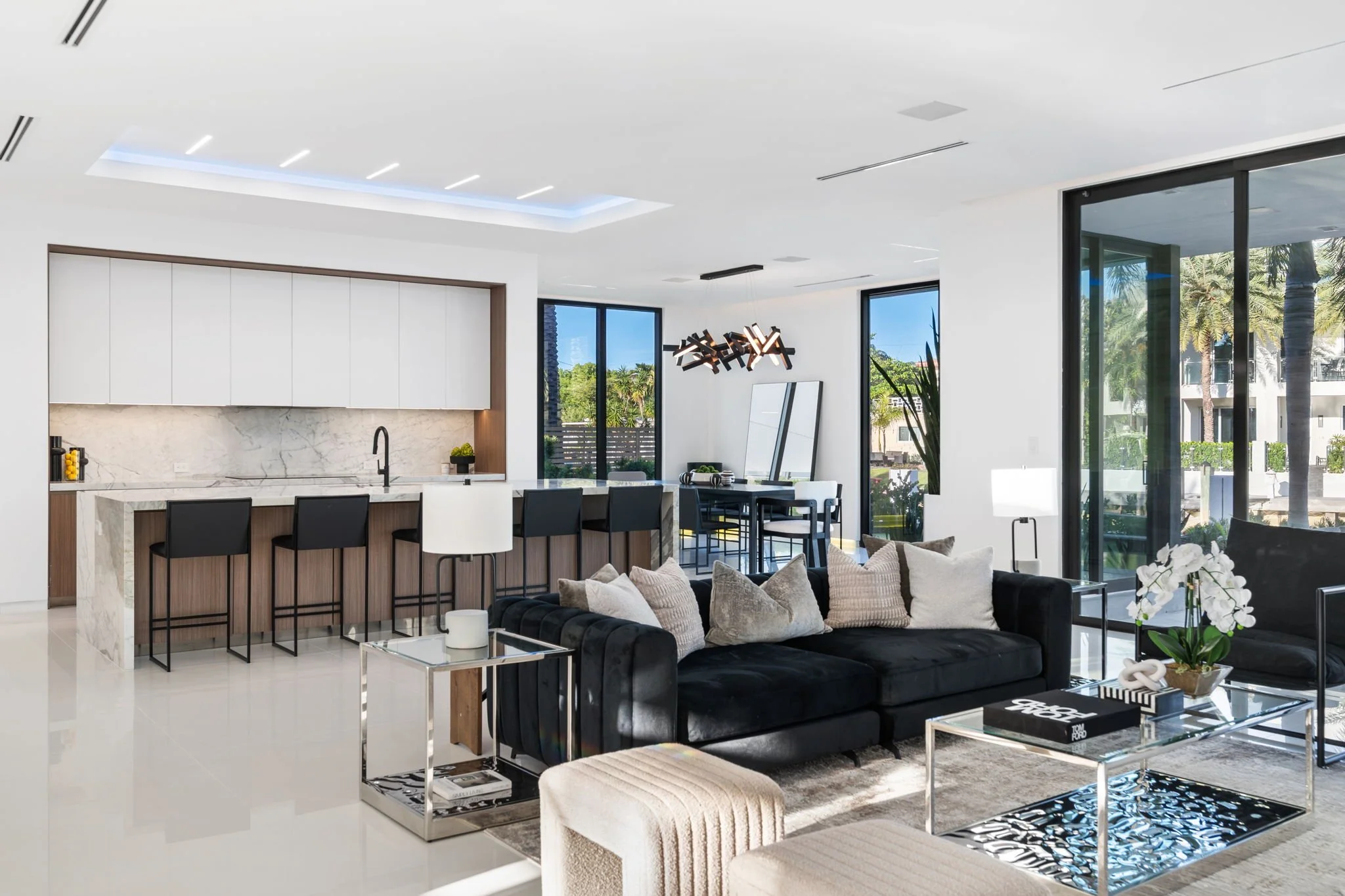 23-web-or-mls-4232-w-tradewinds-ave.jpg