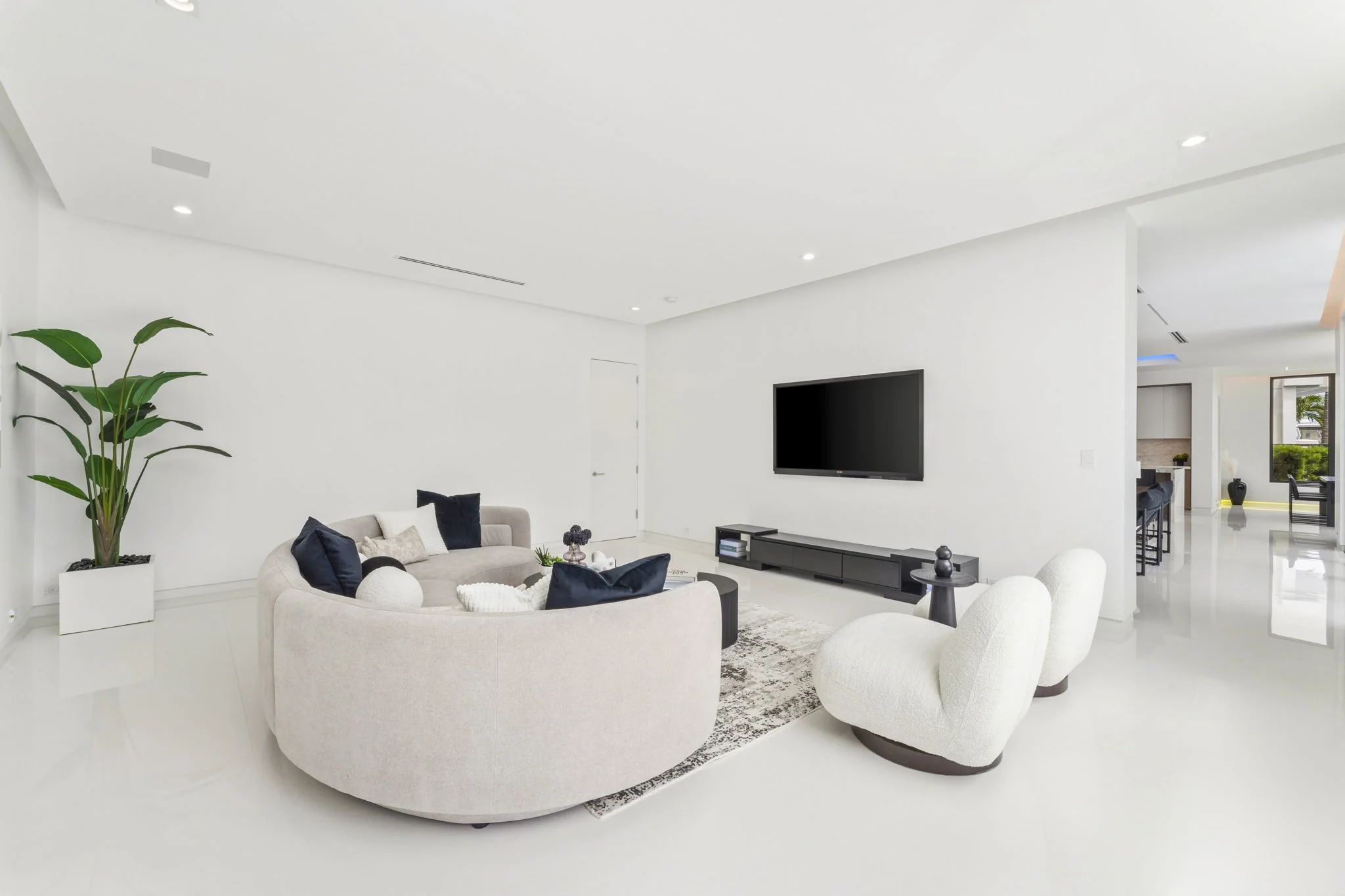 51-web-or-mls-4232-w-tradewinds-ave.jpg