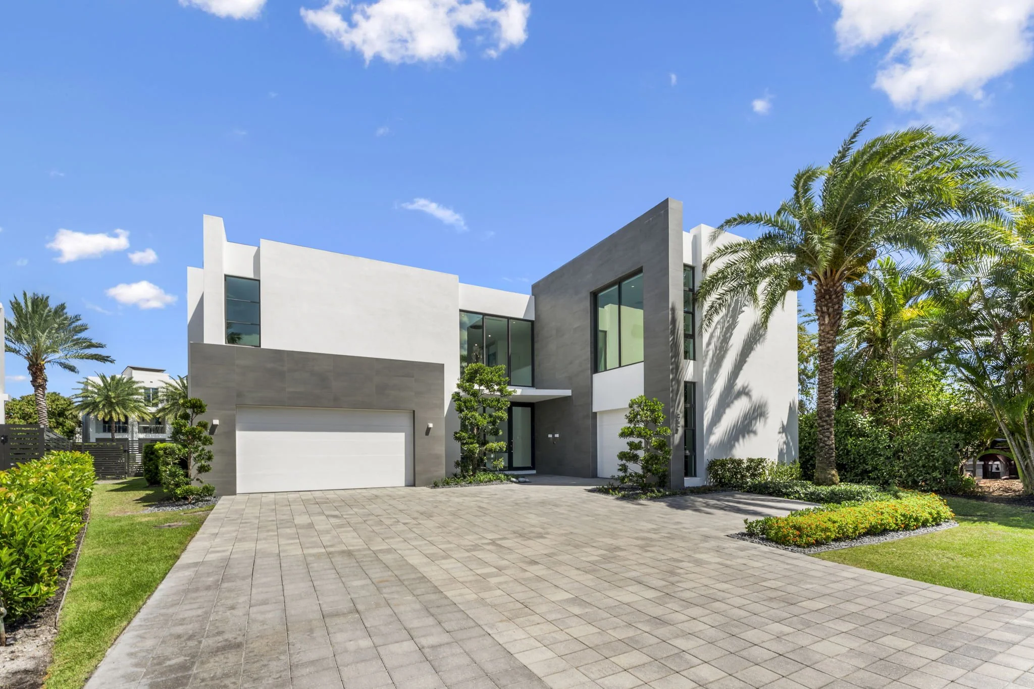4-web-or-mls-4232-w-tradewinds-ave.jpg